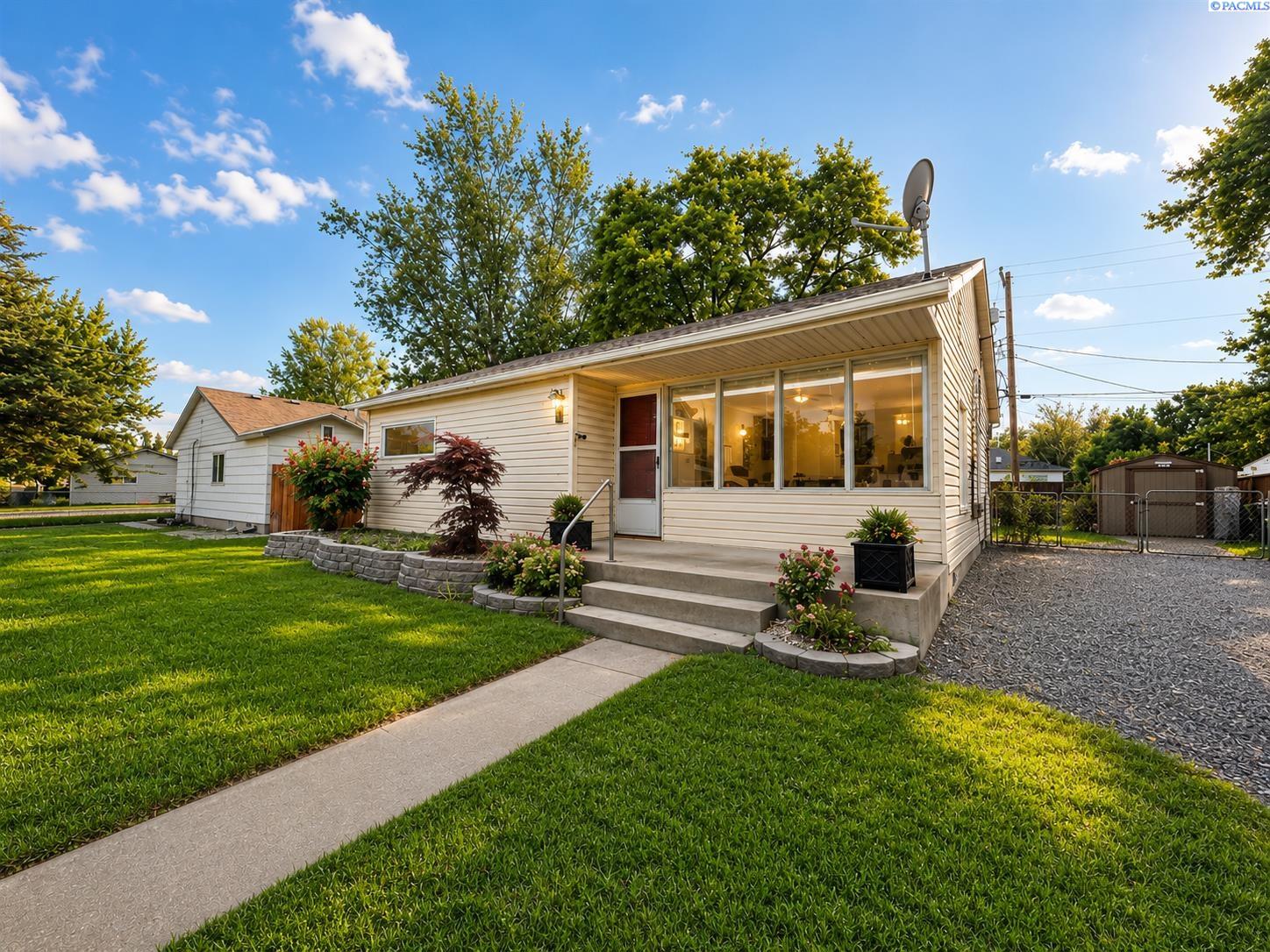 803 Smith Ave., Richland WA 99352