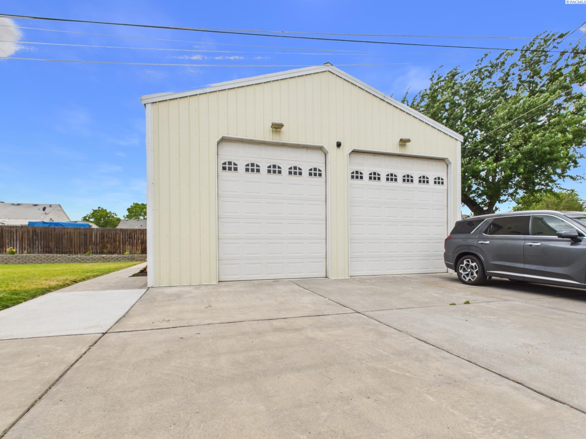 325 Casey Ave, Richland, WA 99352