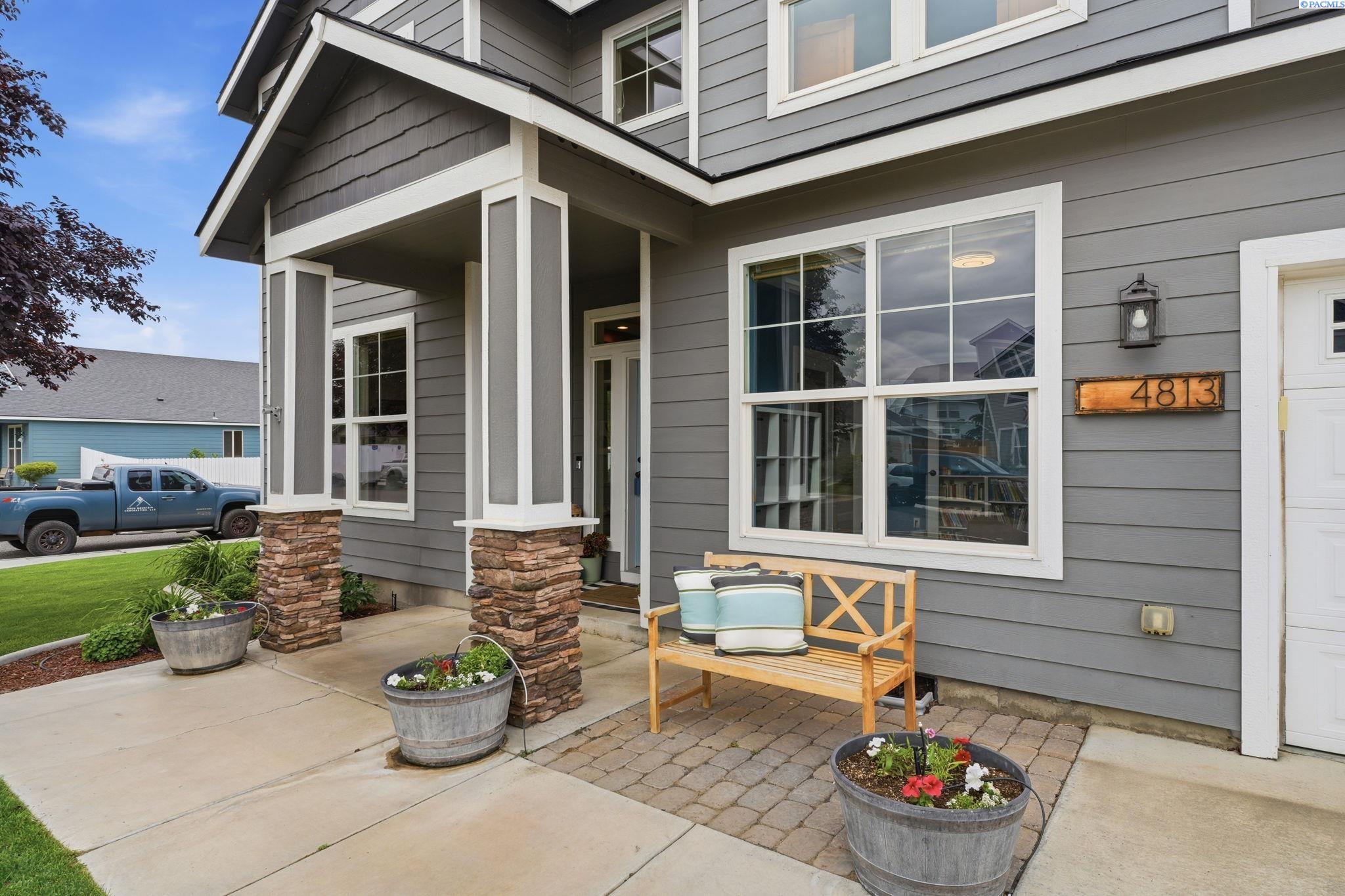 4813 Bilbao Dr, Pasco, WA 99301