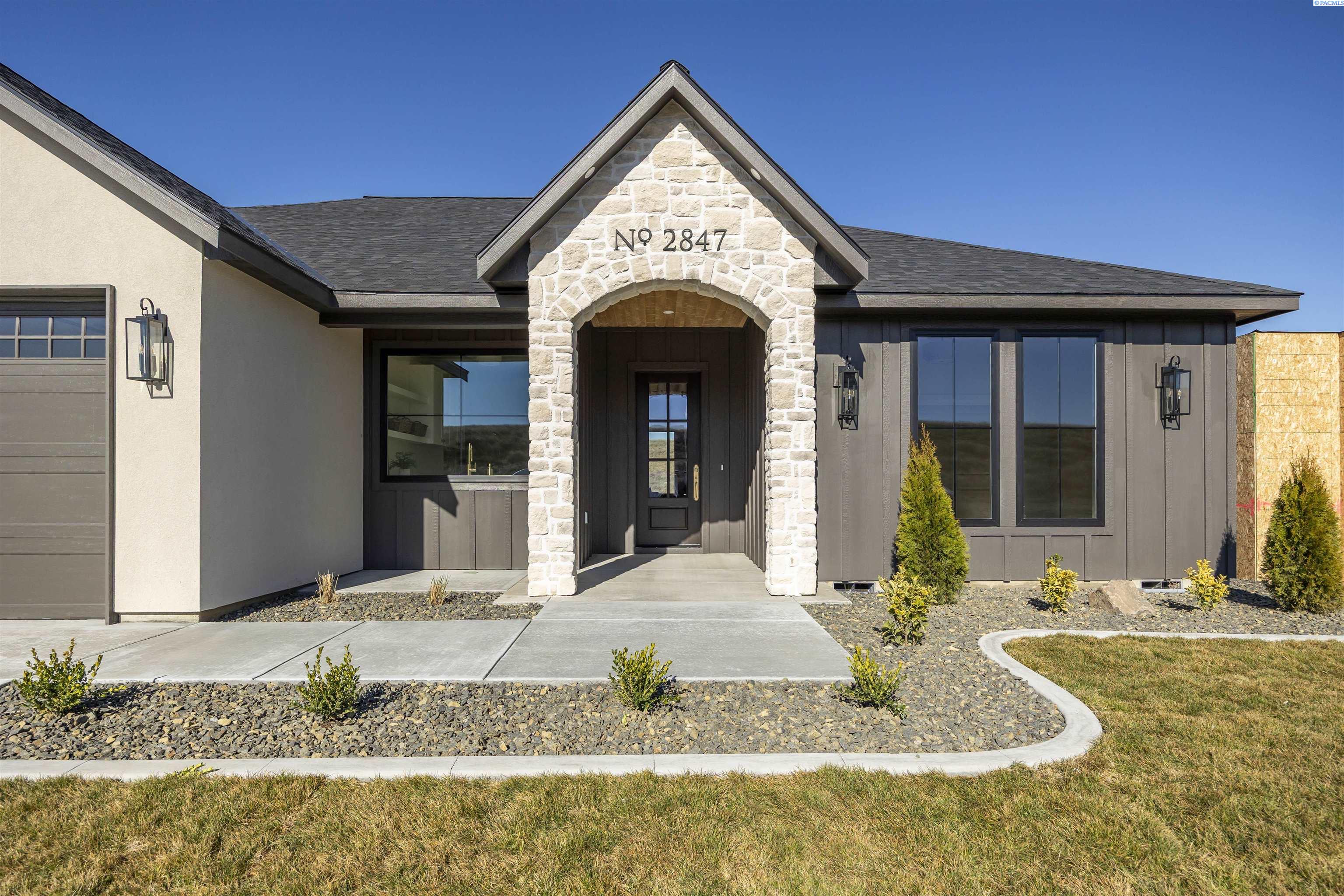 2847 Savanna Ave, Richland, WA 99352