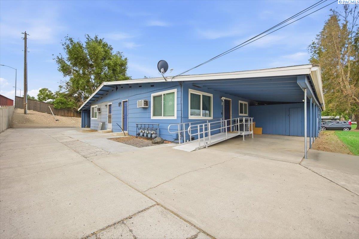 1007 Gum St, Kennewick, WA 99337