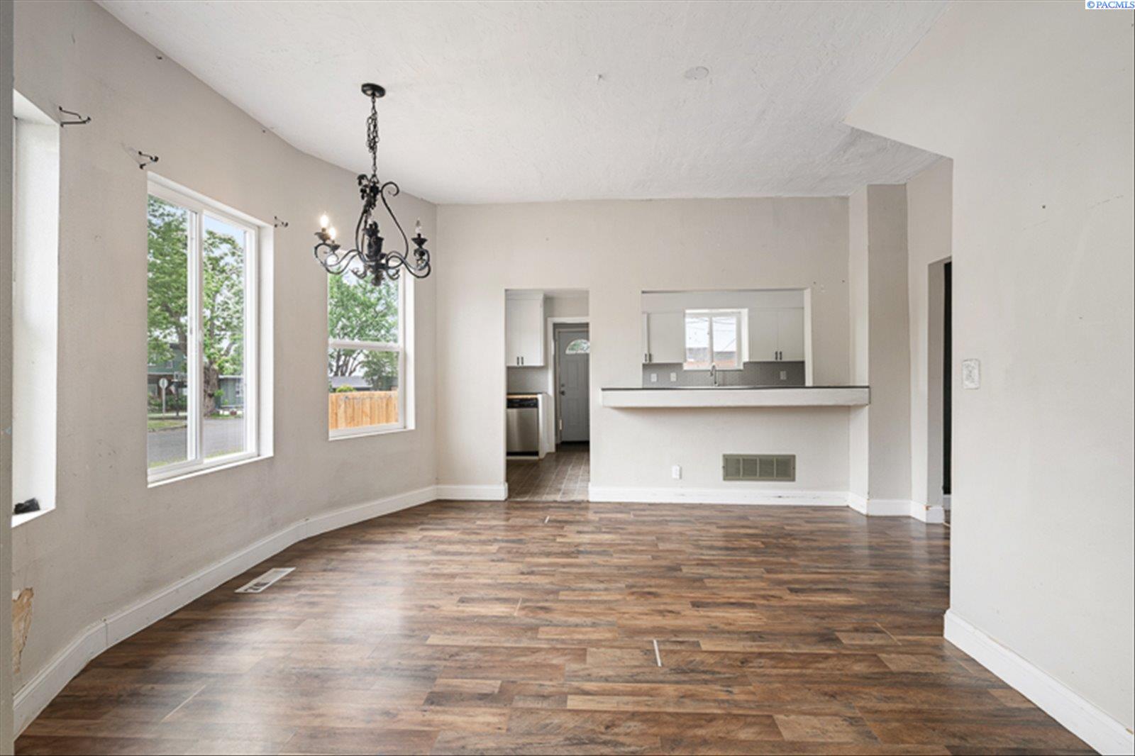 1404 Grant Ave, Prosser, WA 99350