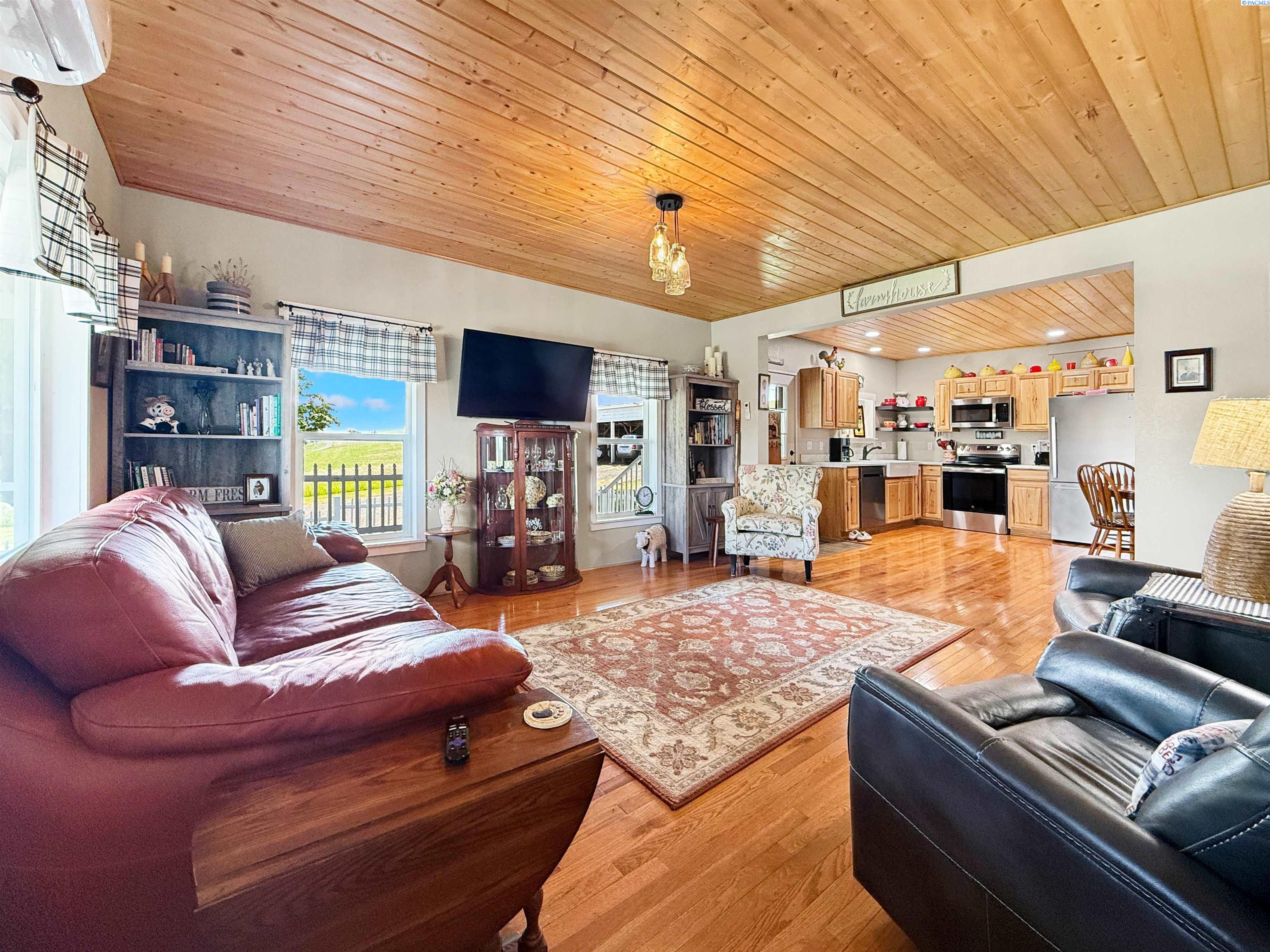 5th image of 2031 Walter Siding Road, Garfield, WA 99130 | MLS# 293429
