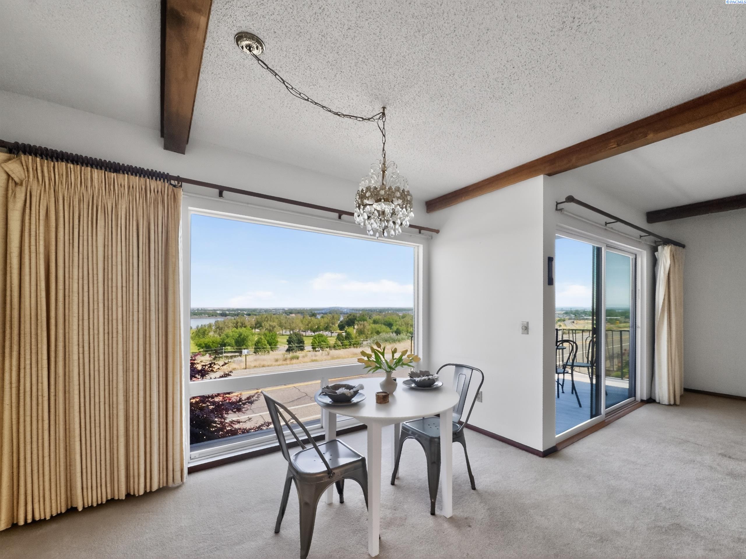 2401 Canal Dr #D-1, Kennewick, WA 99336