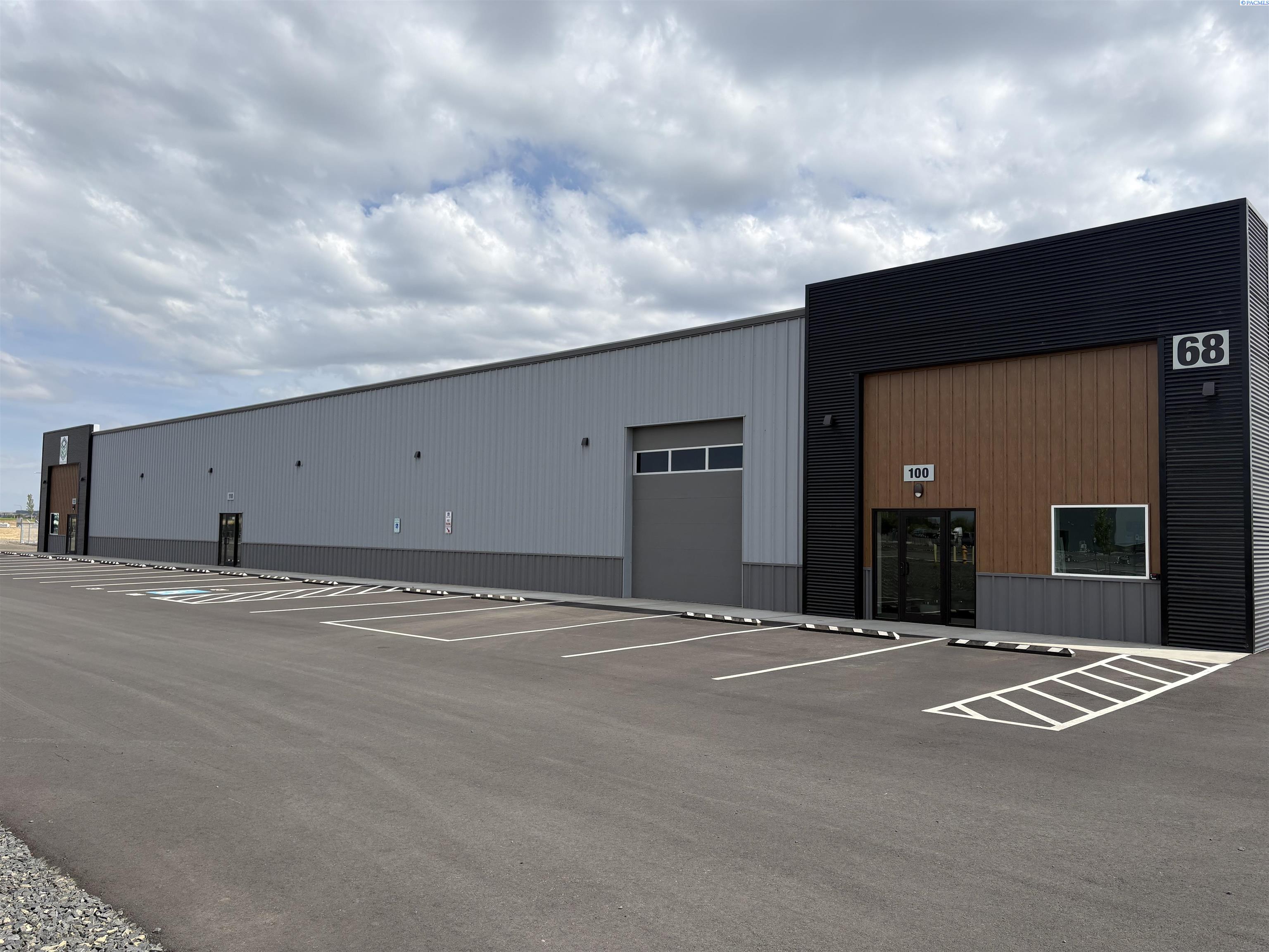 68 Gateway Rd #110, Burbank, WA 99323