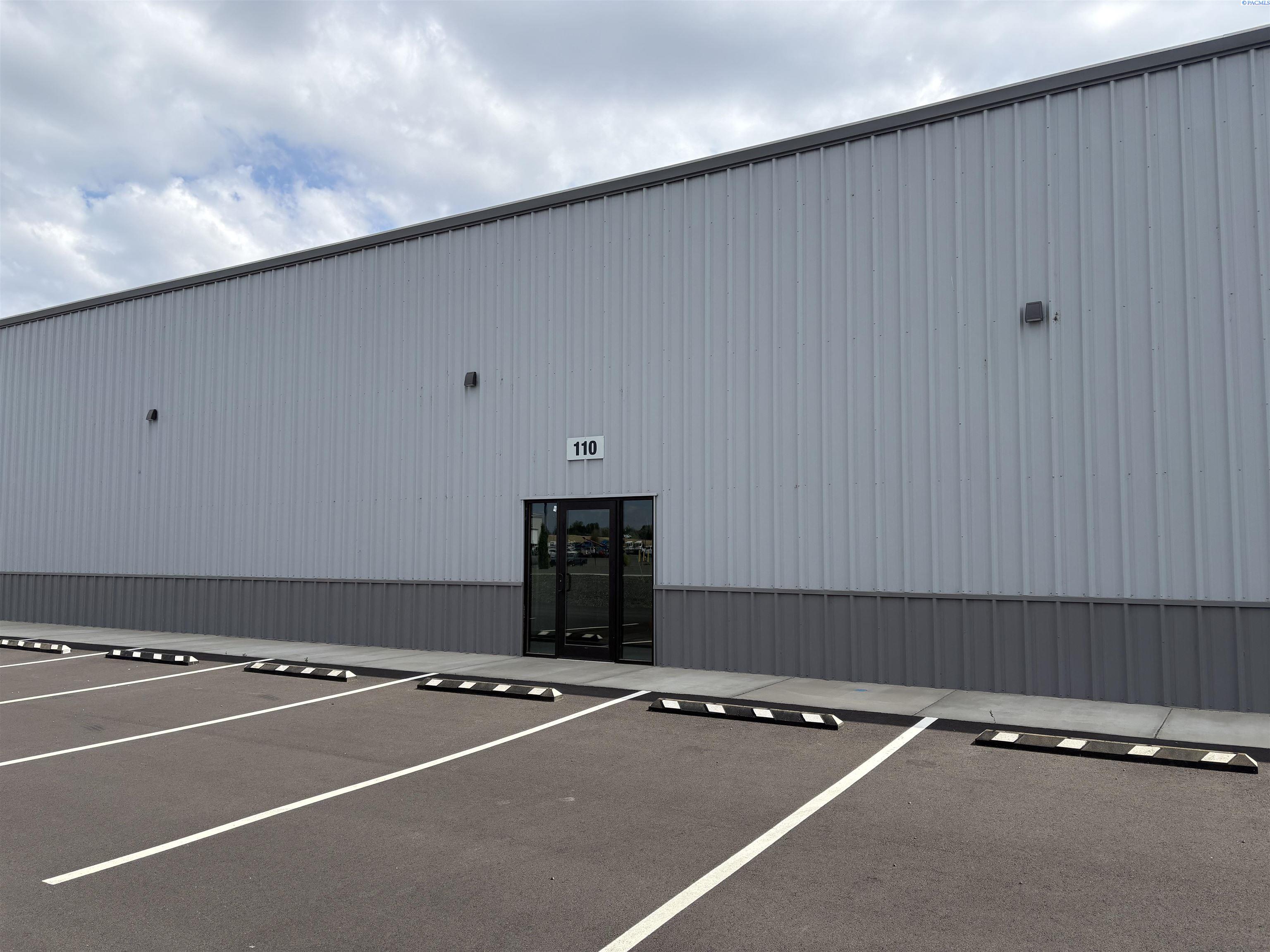 68 Gateway Rd #110, Burbank, WA 99323
