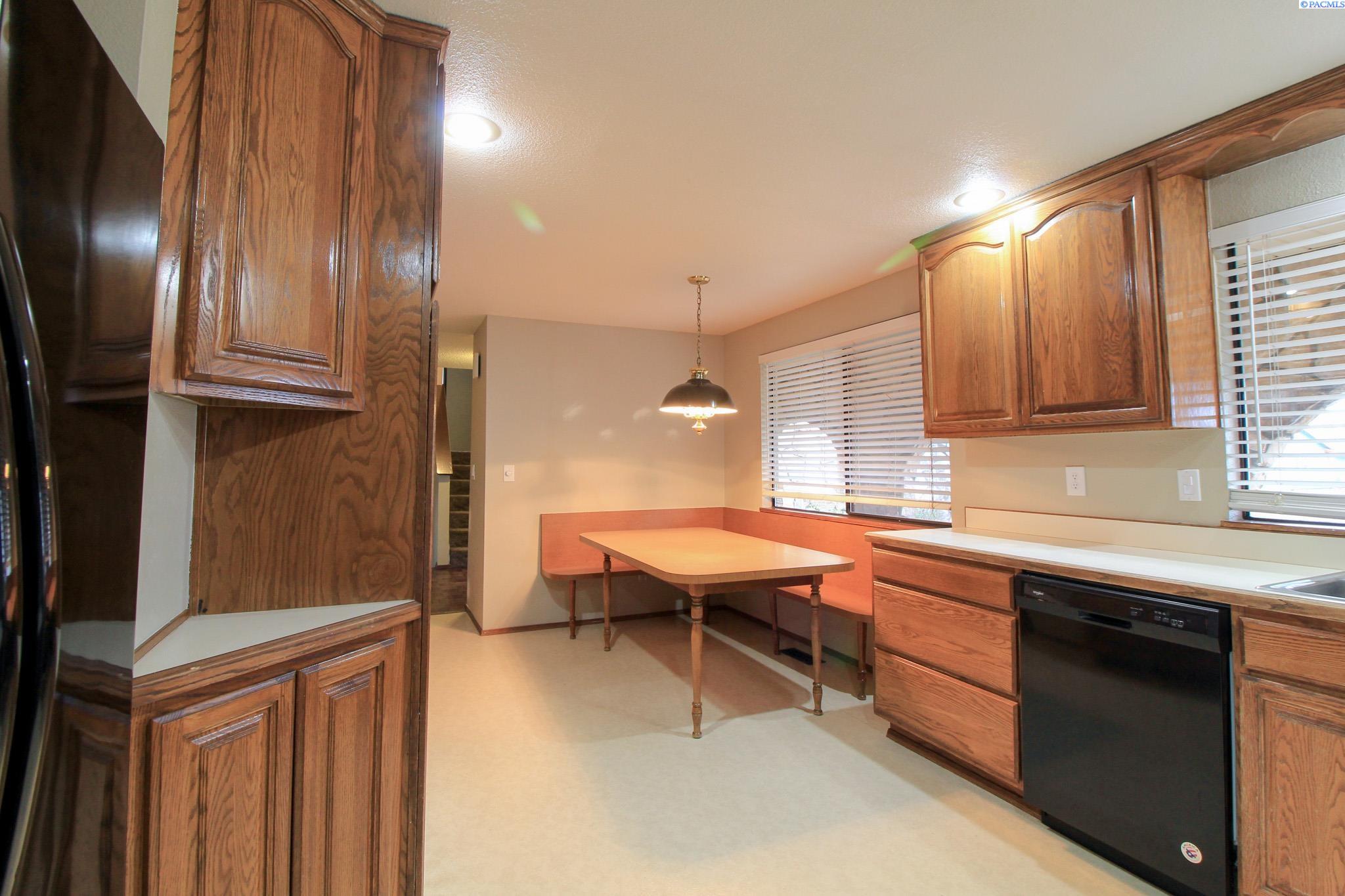411 Snyder St, Richland, WA 99354