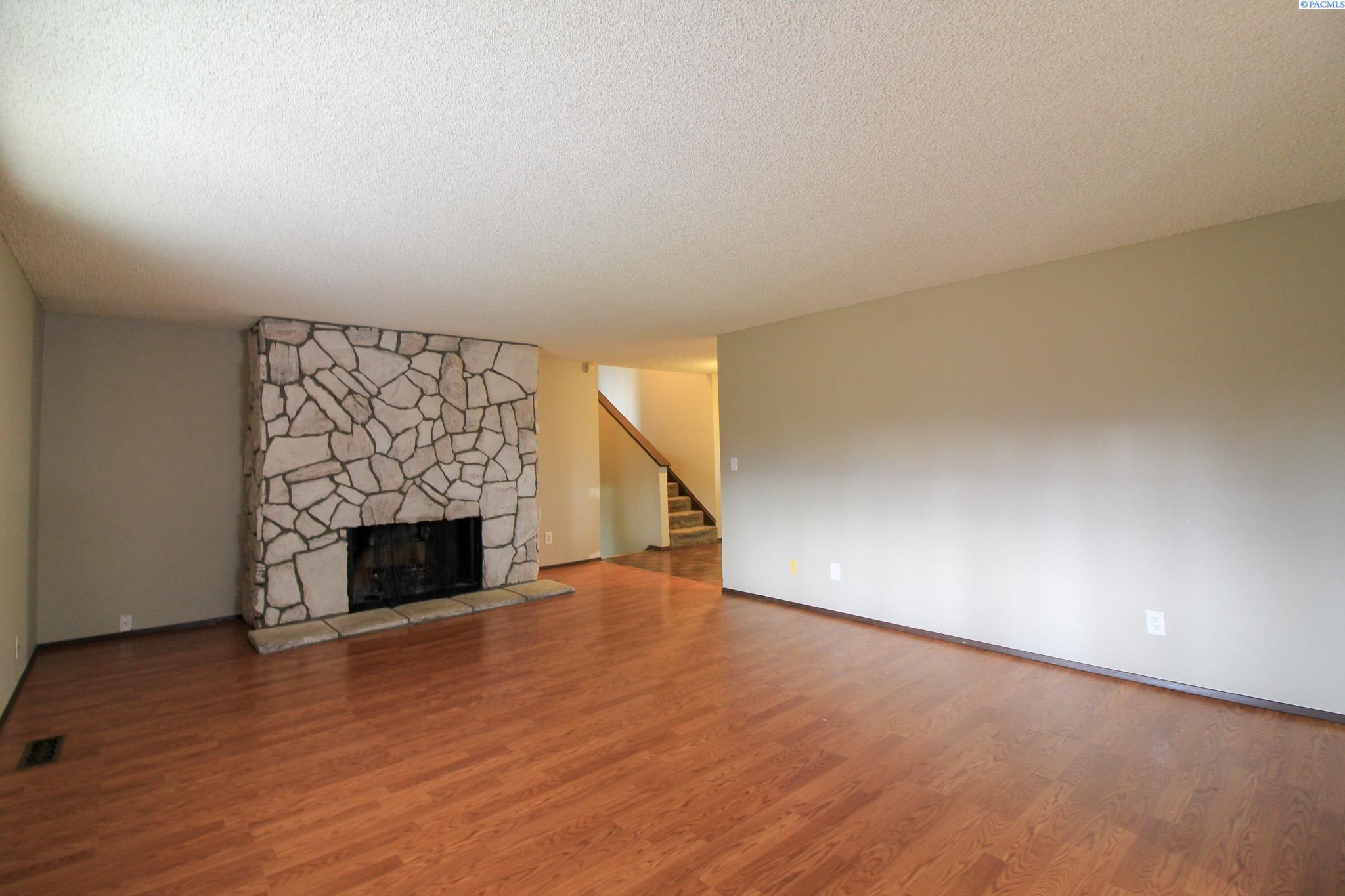 411 Snyder St, Richland, WA 99354