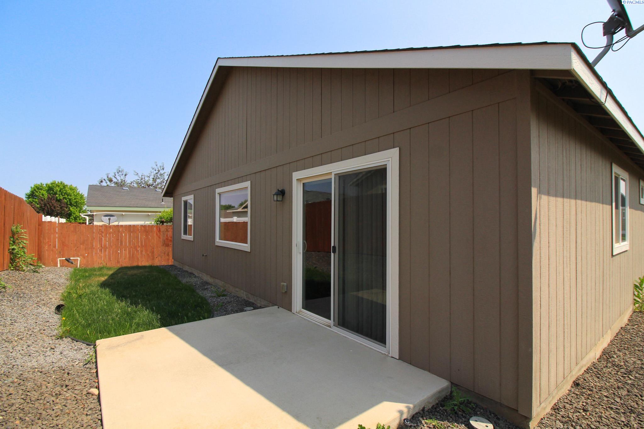 1683 Cactus Loop, Richland, WA 99352