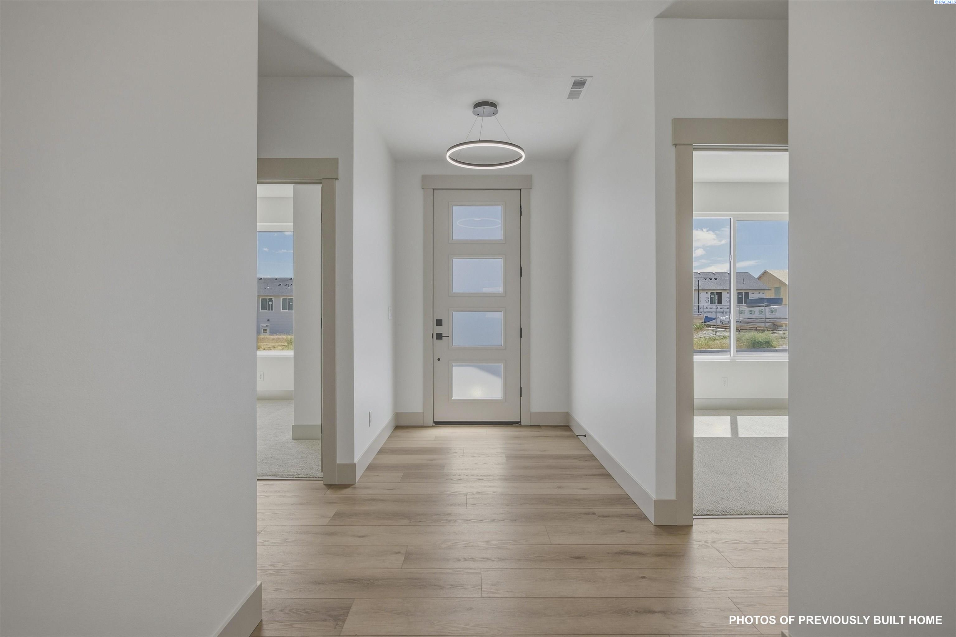 2339 Lariat Ln, Richland, WA 99352