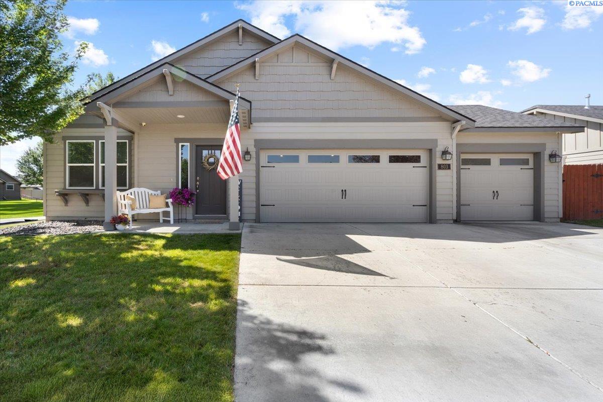 803 29th Pl, Kennewick, WA 99337