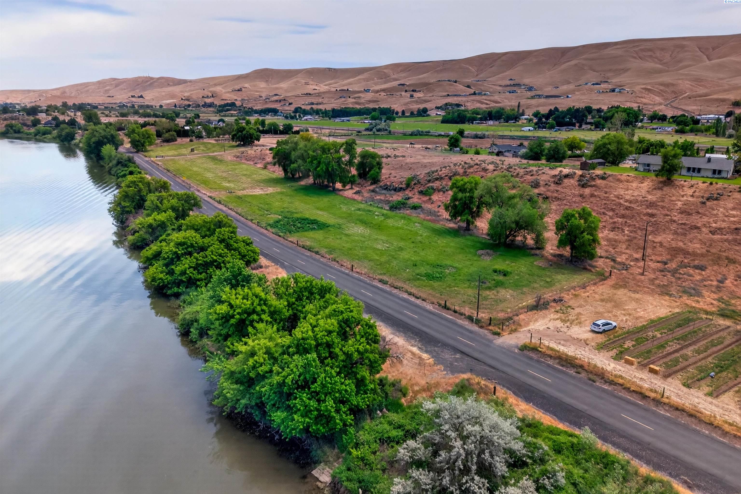 166903 Byron Rd, Prosser, WA 99350