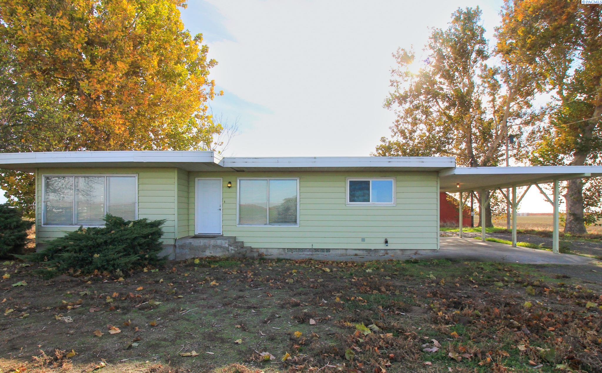 10111 Eltopia West Road, Pasco WA 99301