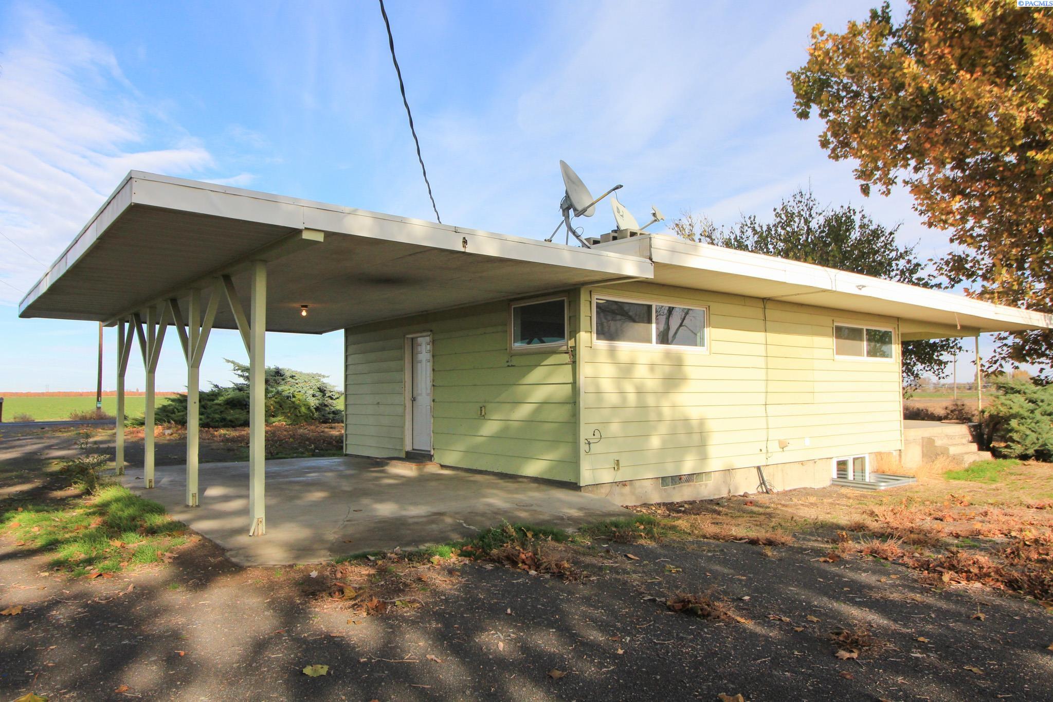 10111 Eltopia West Rd, Pasco, WA 99301