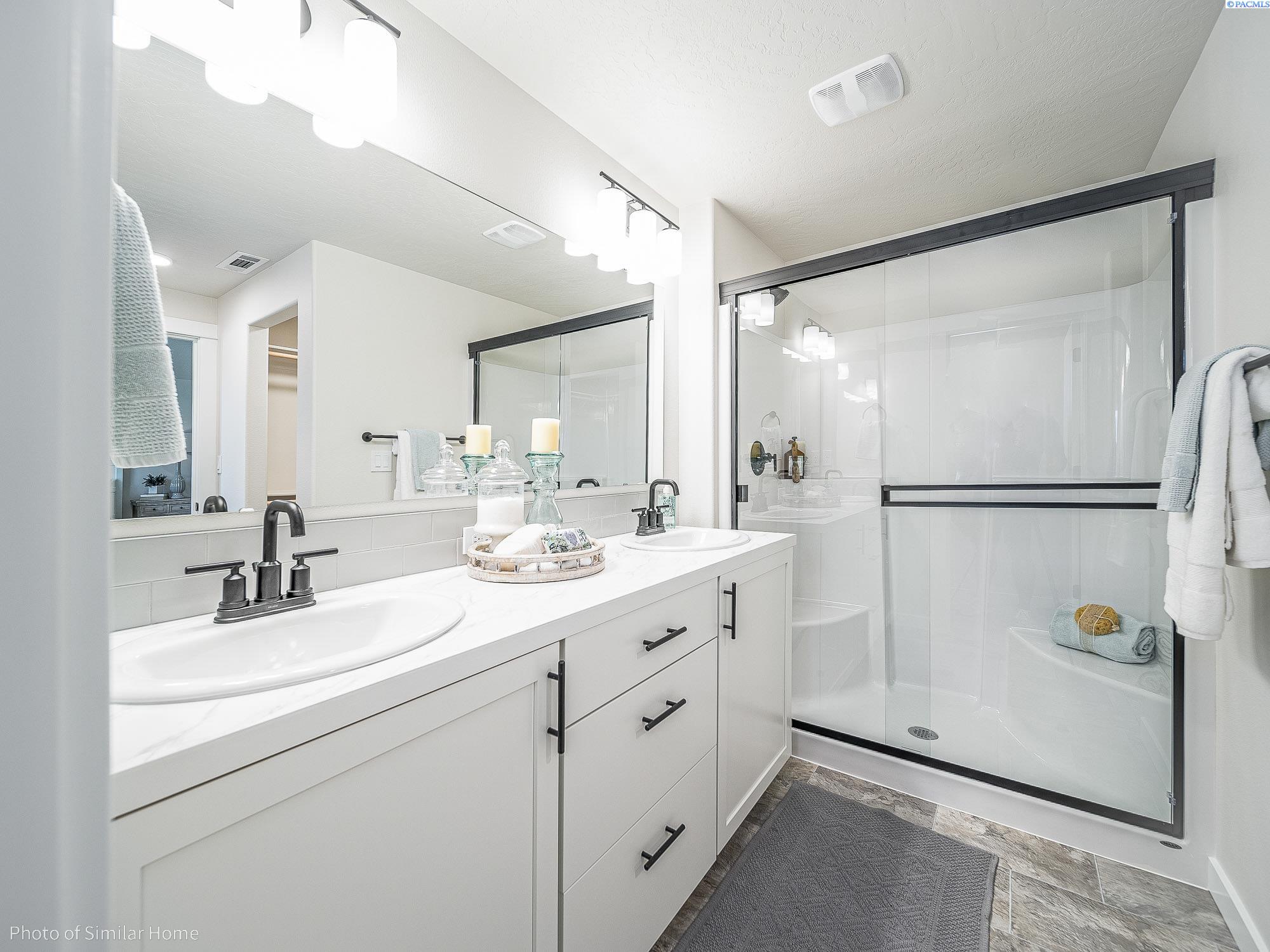 7322 24th Ave, Kennewick, WA 99338