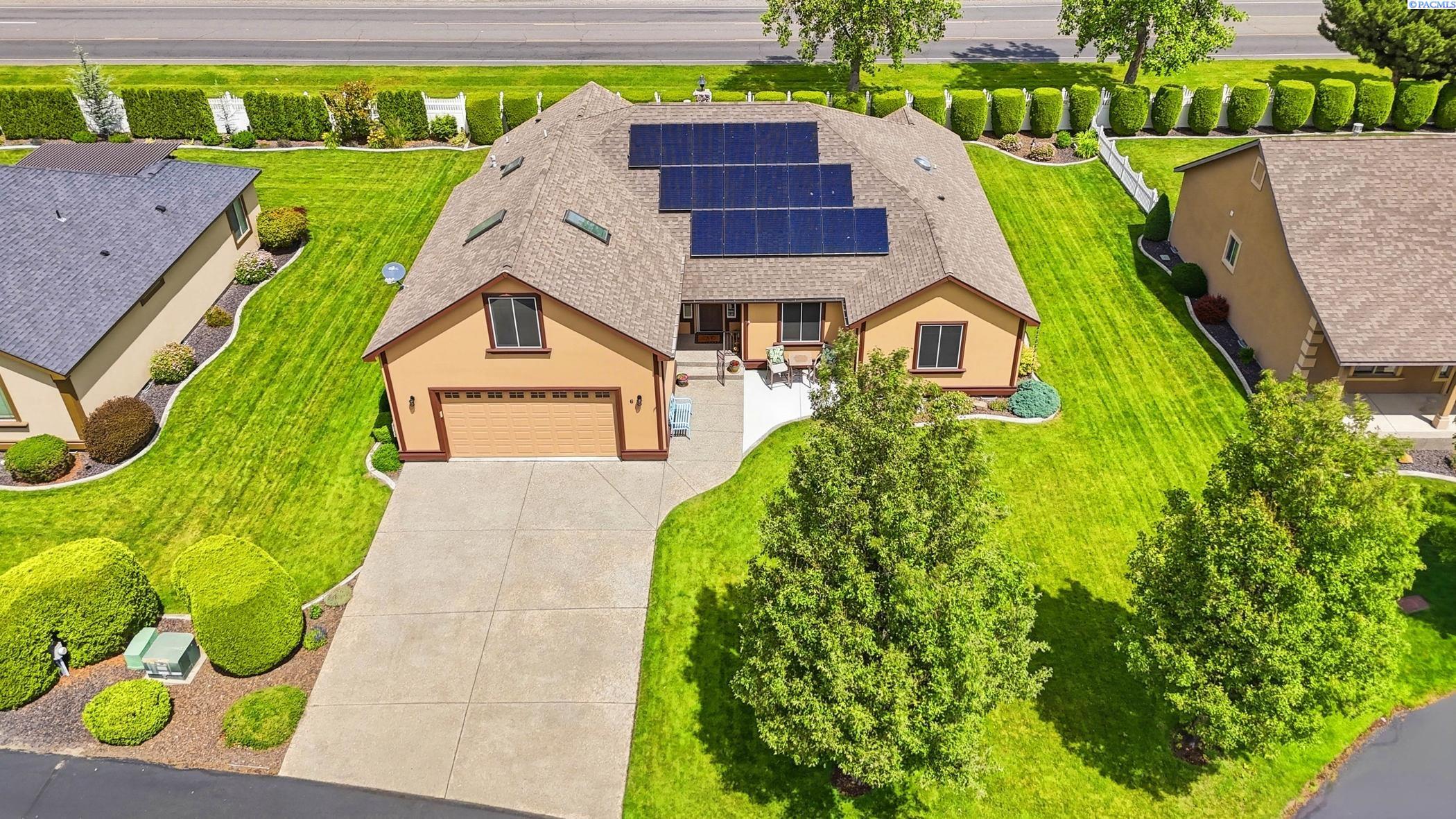 6 Blue Star Court, Pasco WA 99301