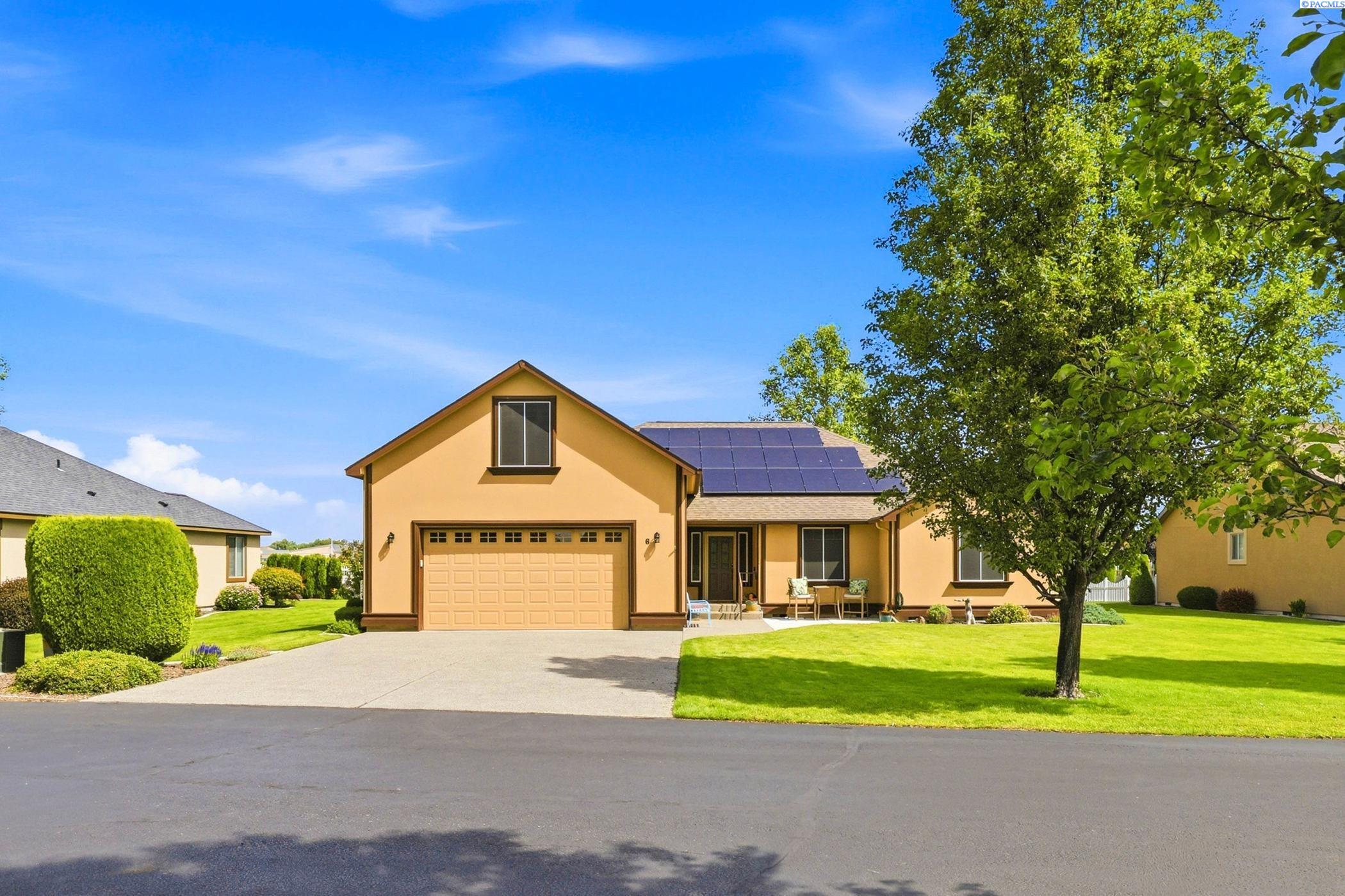 6 Blue Star Ct, Pasco, WA 99301