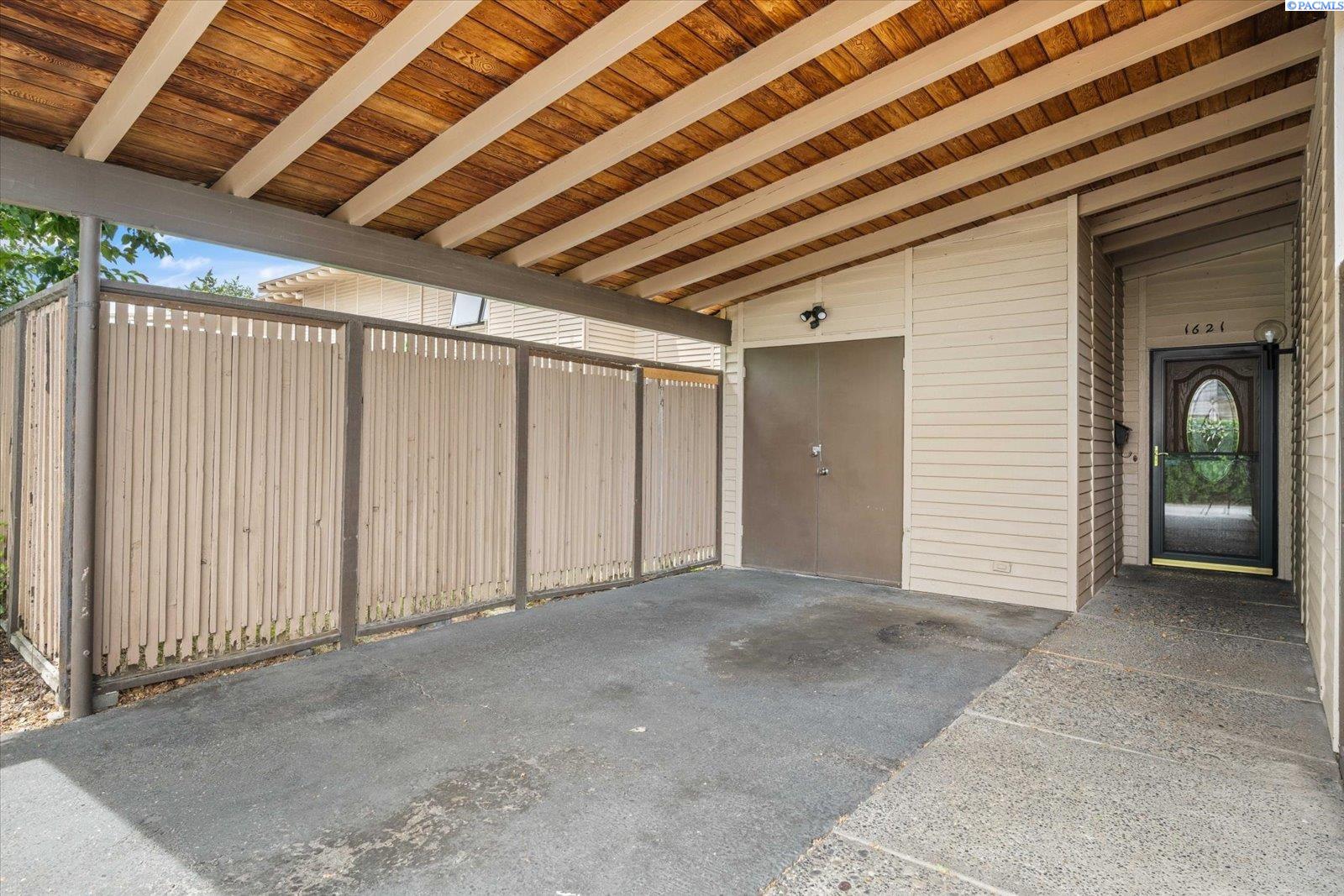 1621 Mowry Square #201, Richland, WA 99354