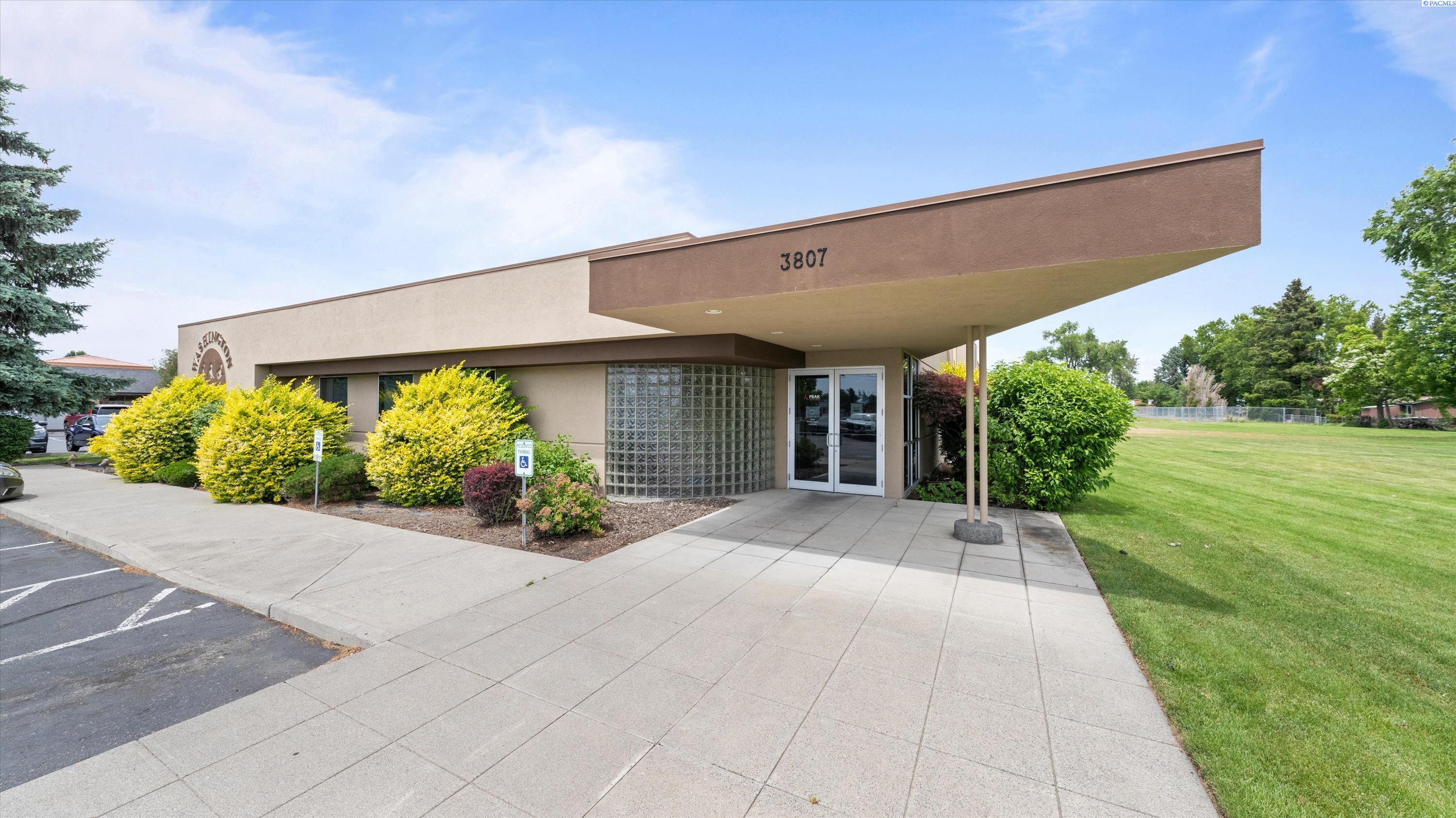 3807 Court St, Pasco, WA 99301