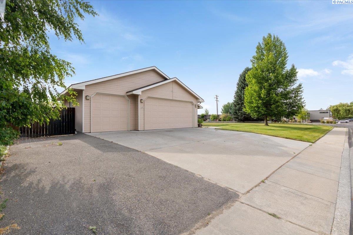 901 Sirron , Richland, WA 99352