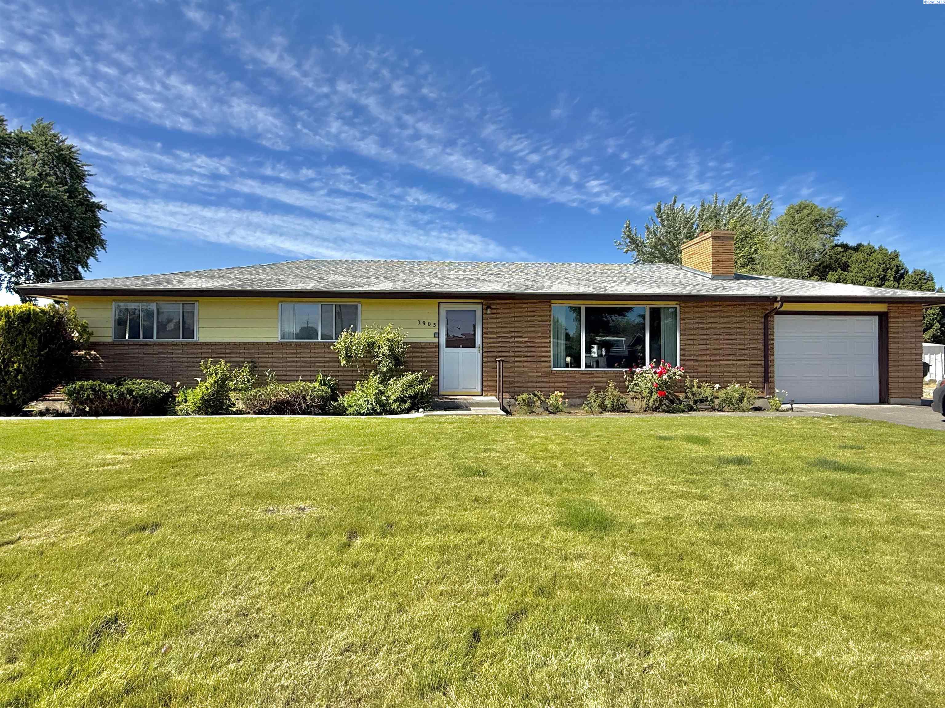 3903 Nixon St, Pasco, WA 99301