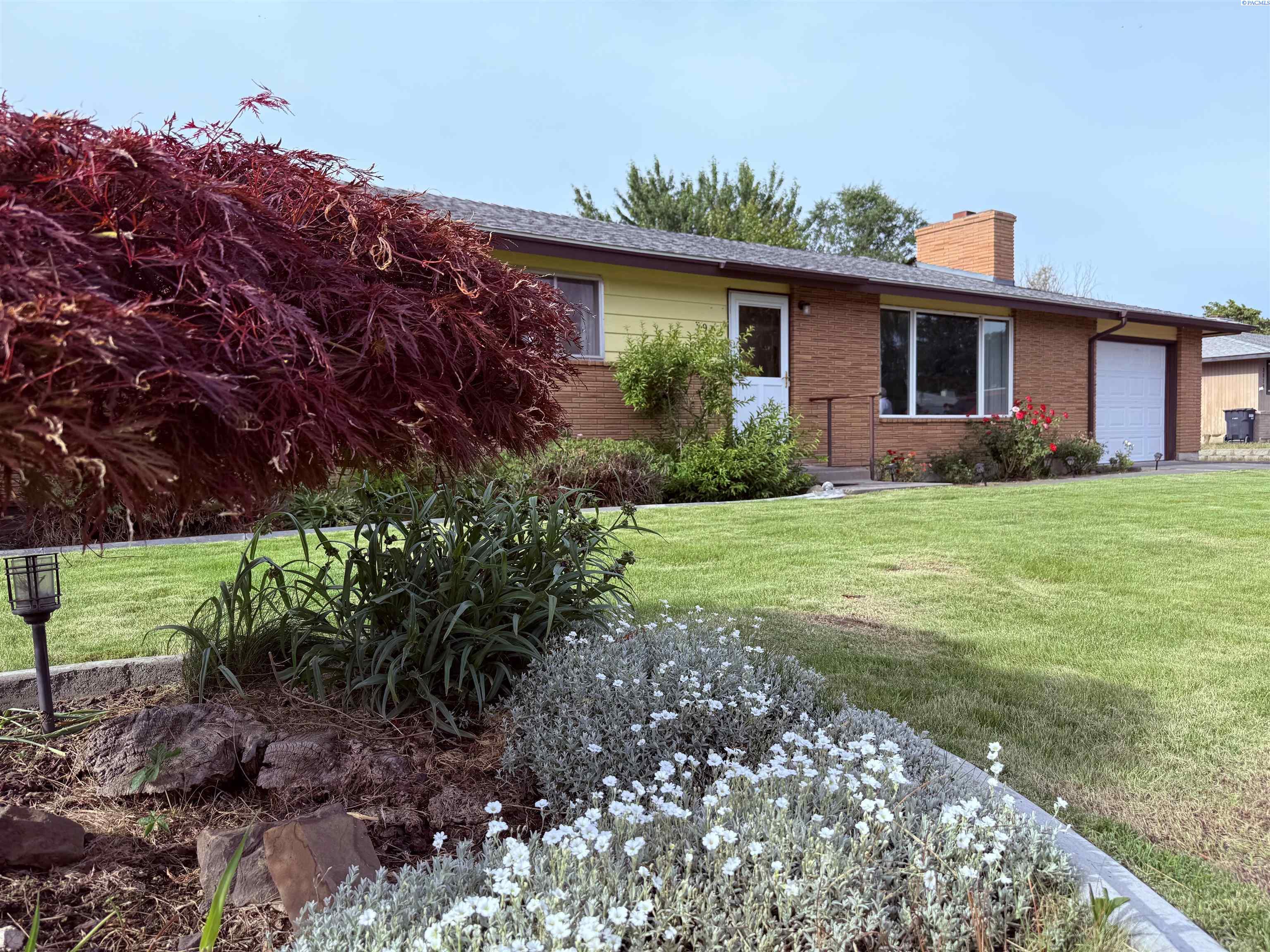 3903 Nixon St, Pasco, WA 99301