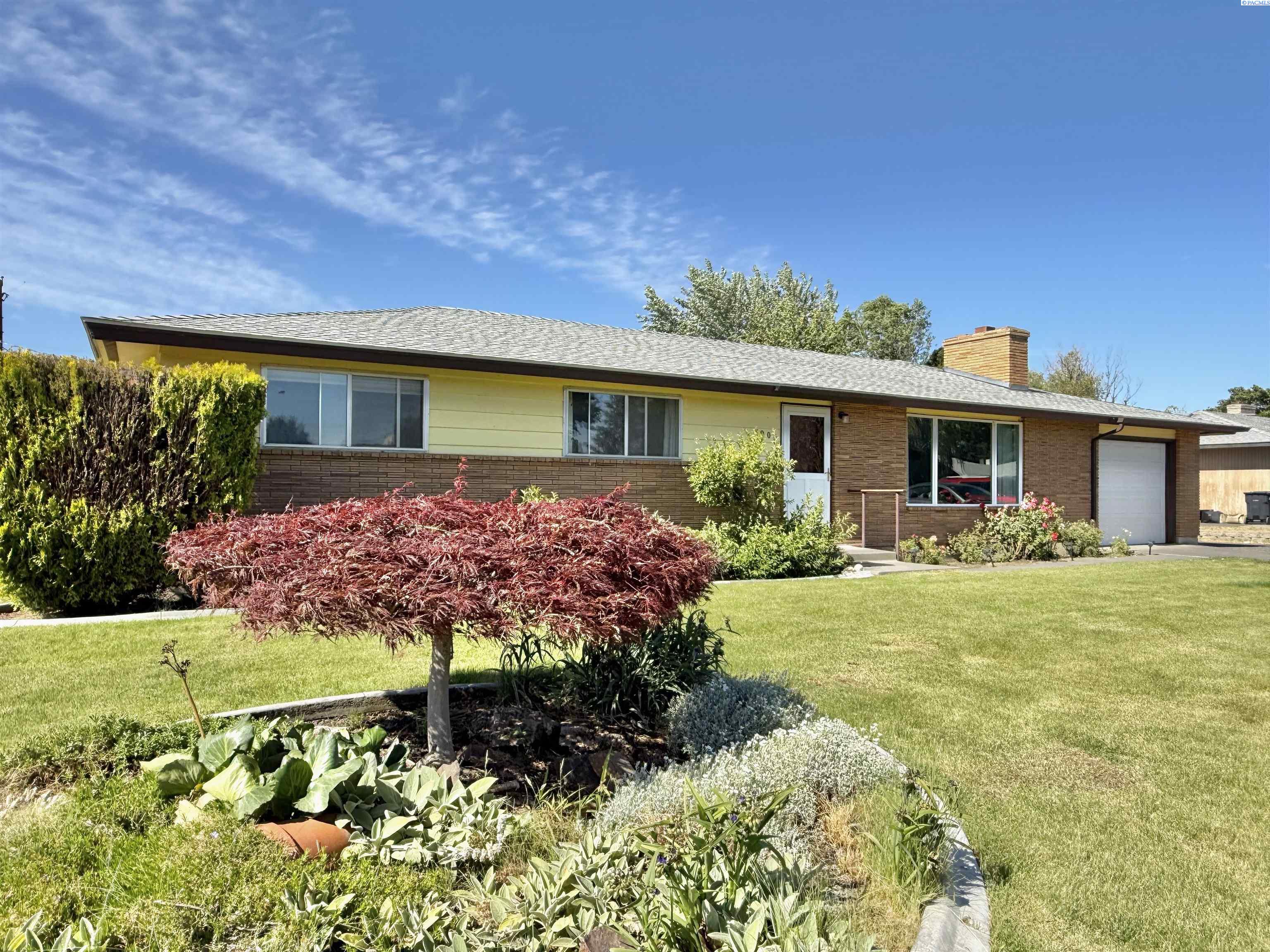 3903 Nixon St, Pasco, WA 99301