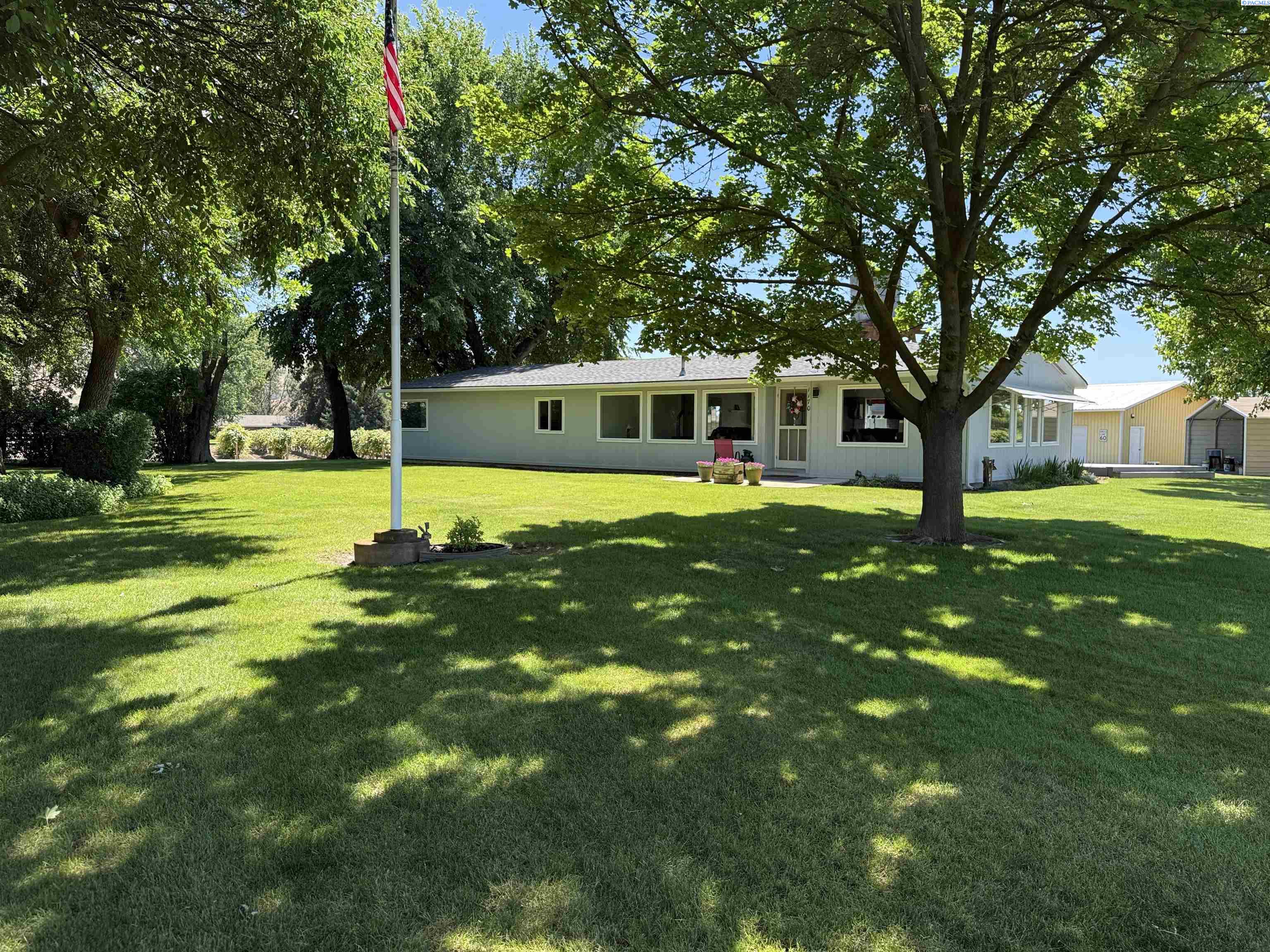 1170 Lower County Line Rd, Prosser, WA 99350