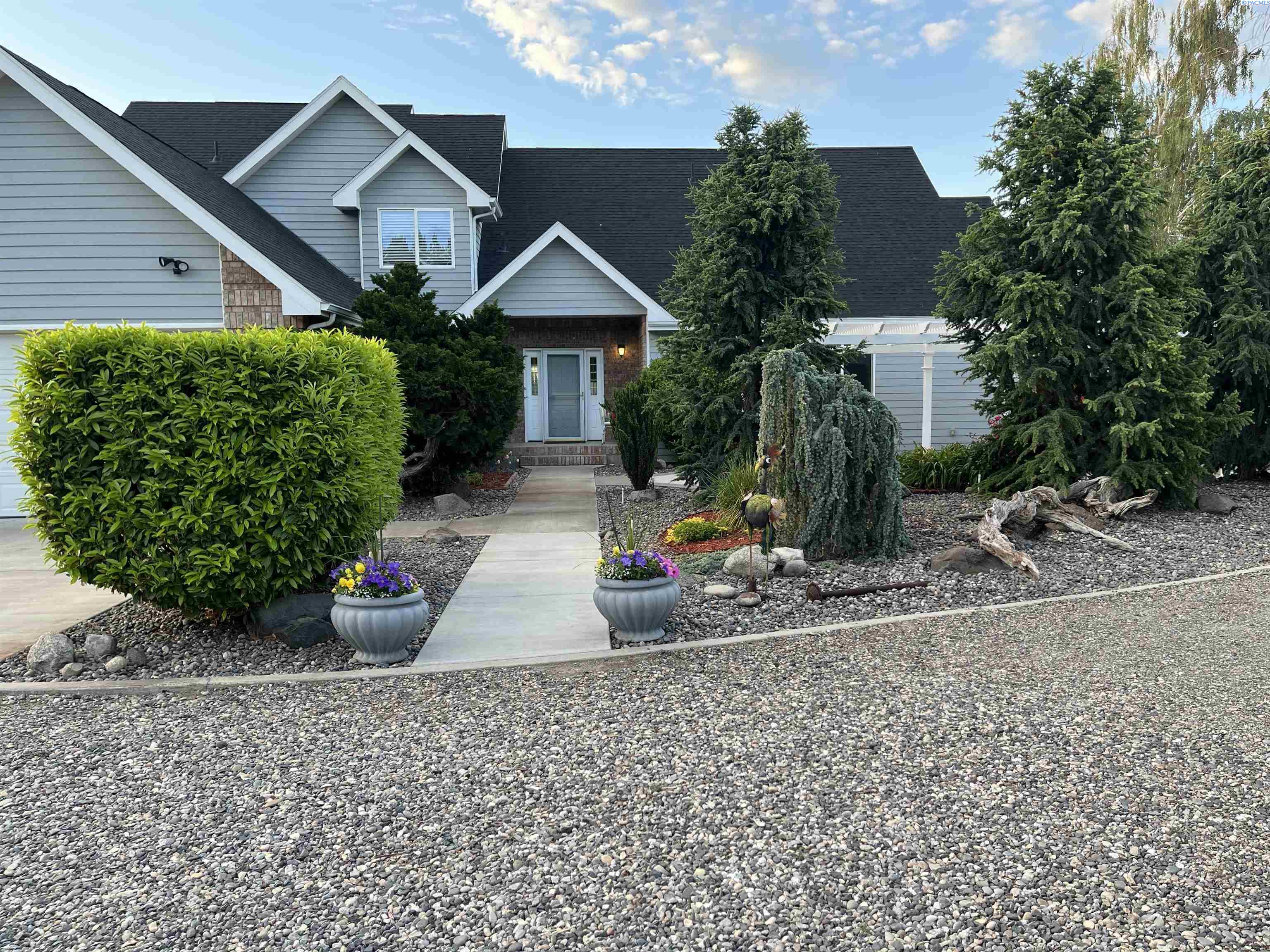 45204 Shannon , West Richland, WA 99353-8705