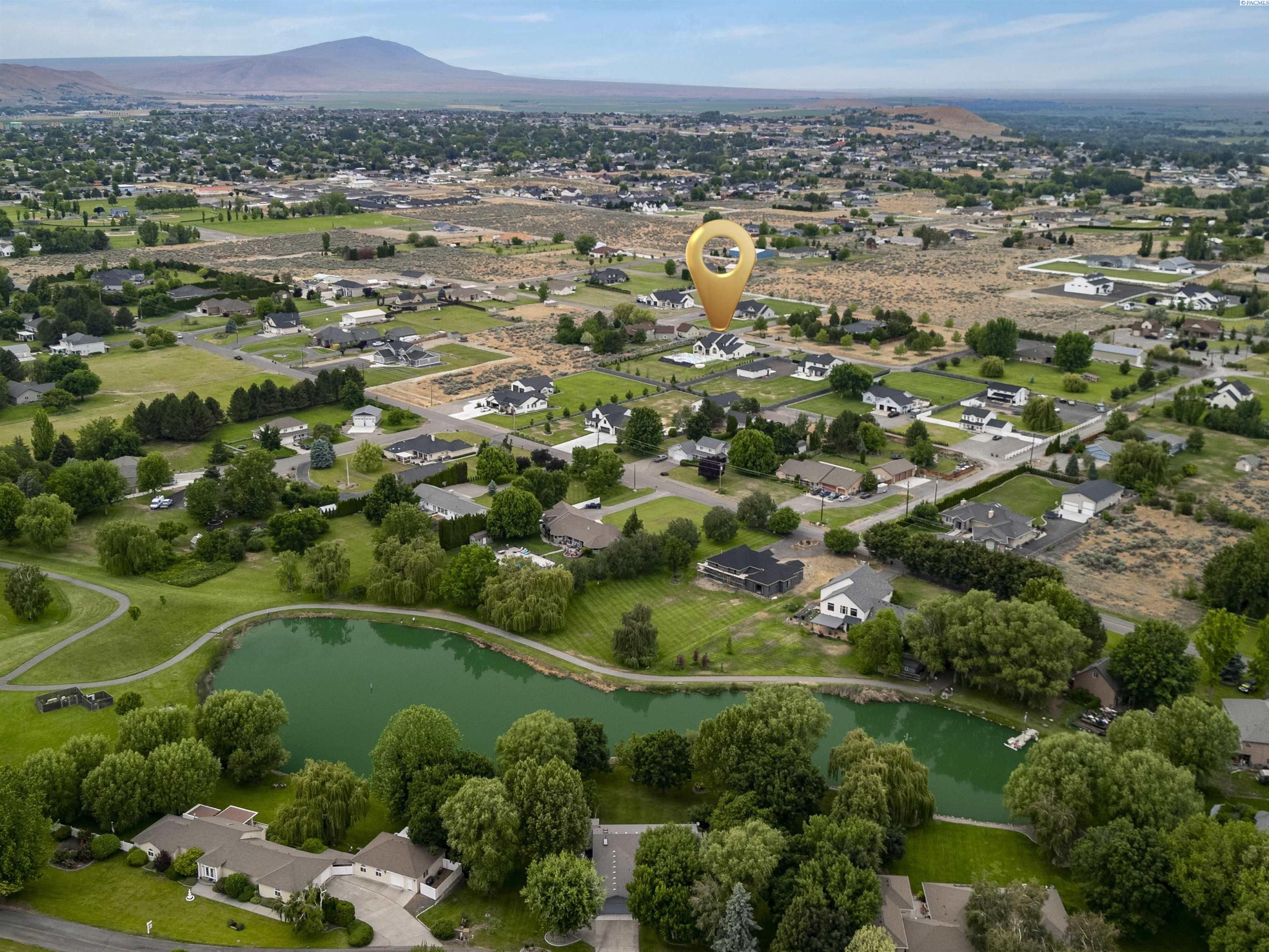 3543 Paso Fino St, West Richland, WA 99353