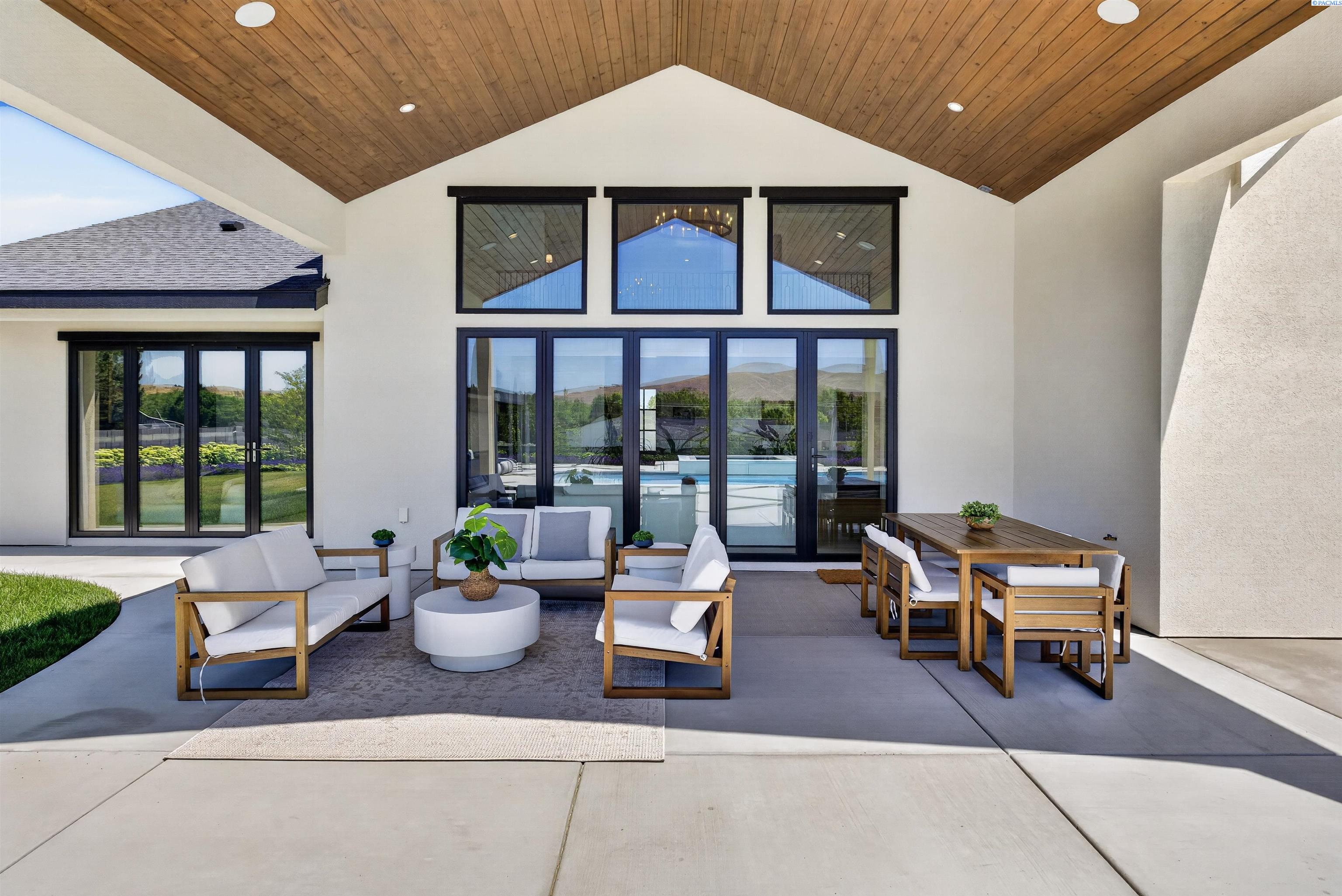 3543 Paso Fino St, West Richland, WA 99353