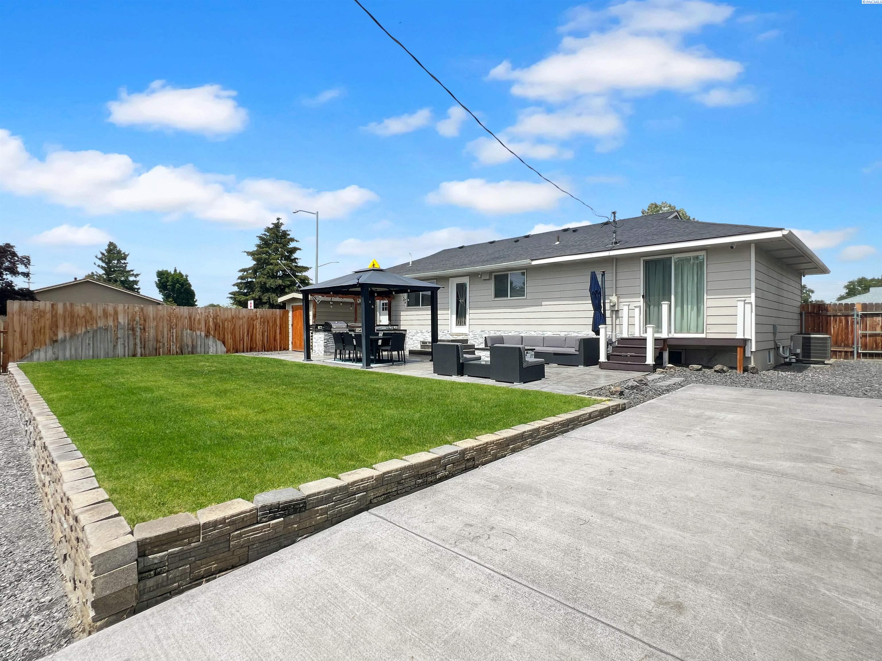 805 Catskill St, Richland, WA 99354
