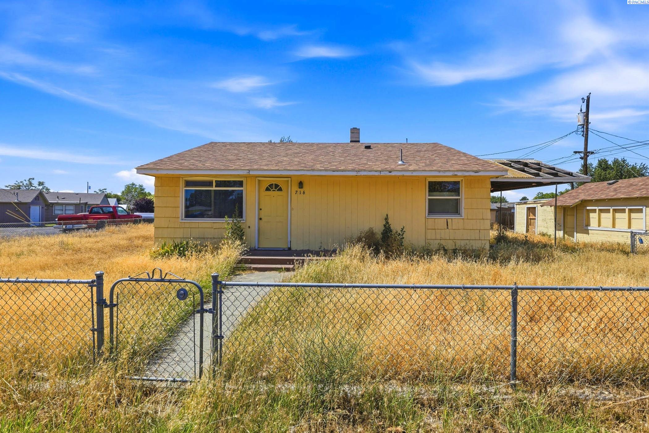 716 S Juniper St, Kennewick WA 99336