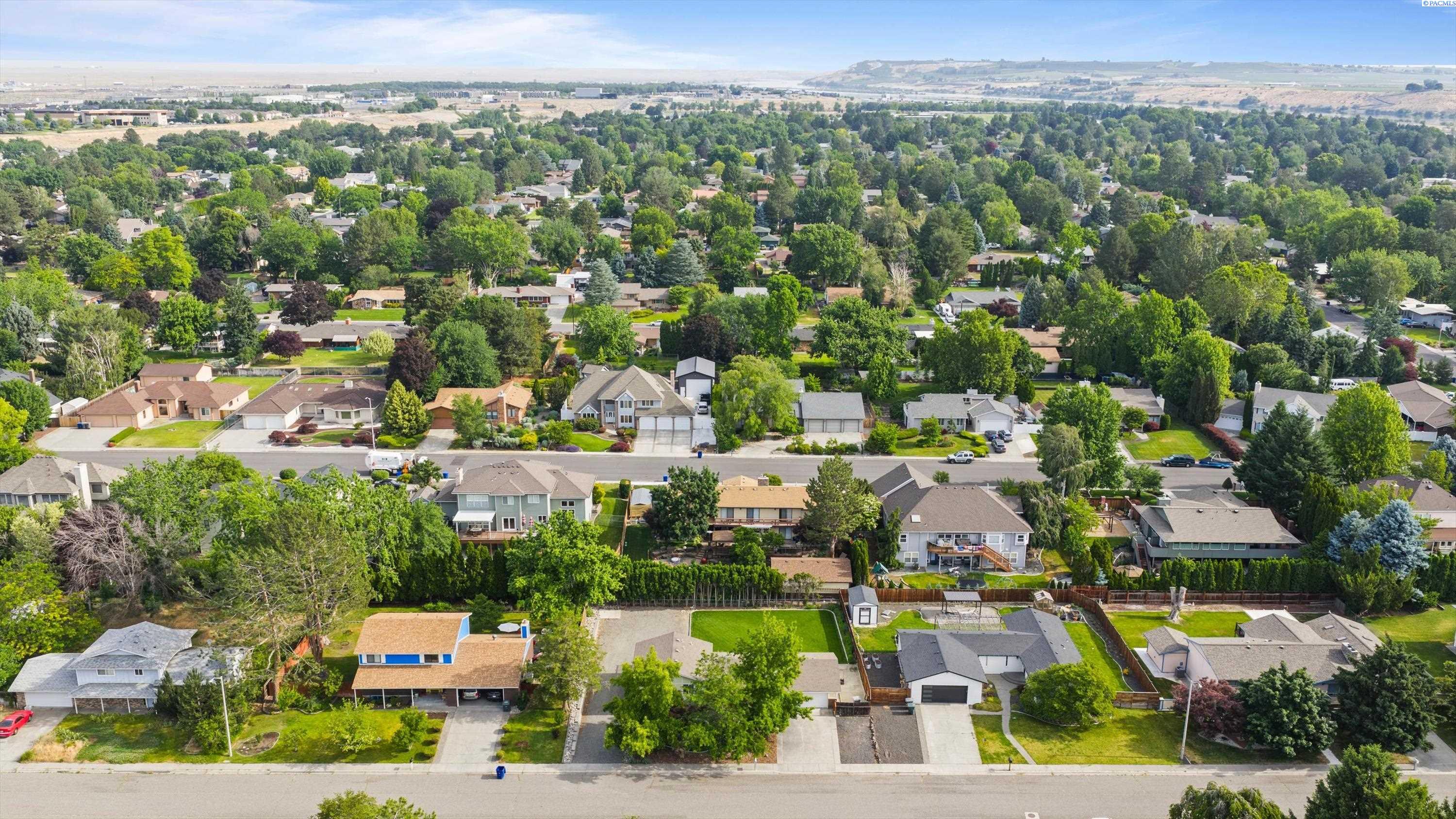326 Scot St, Richland, WA 99352
