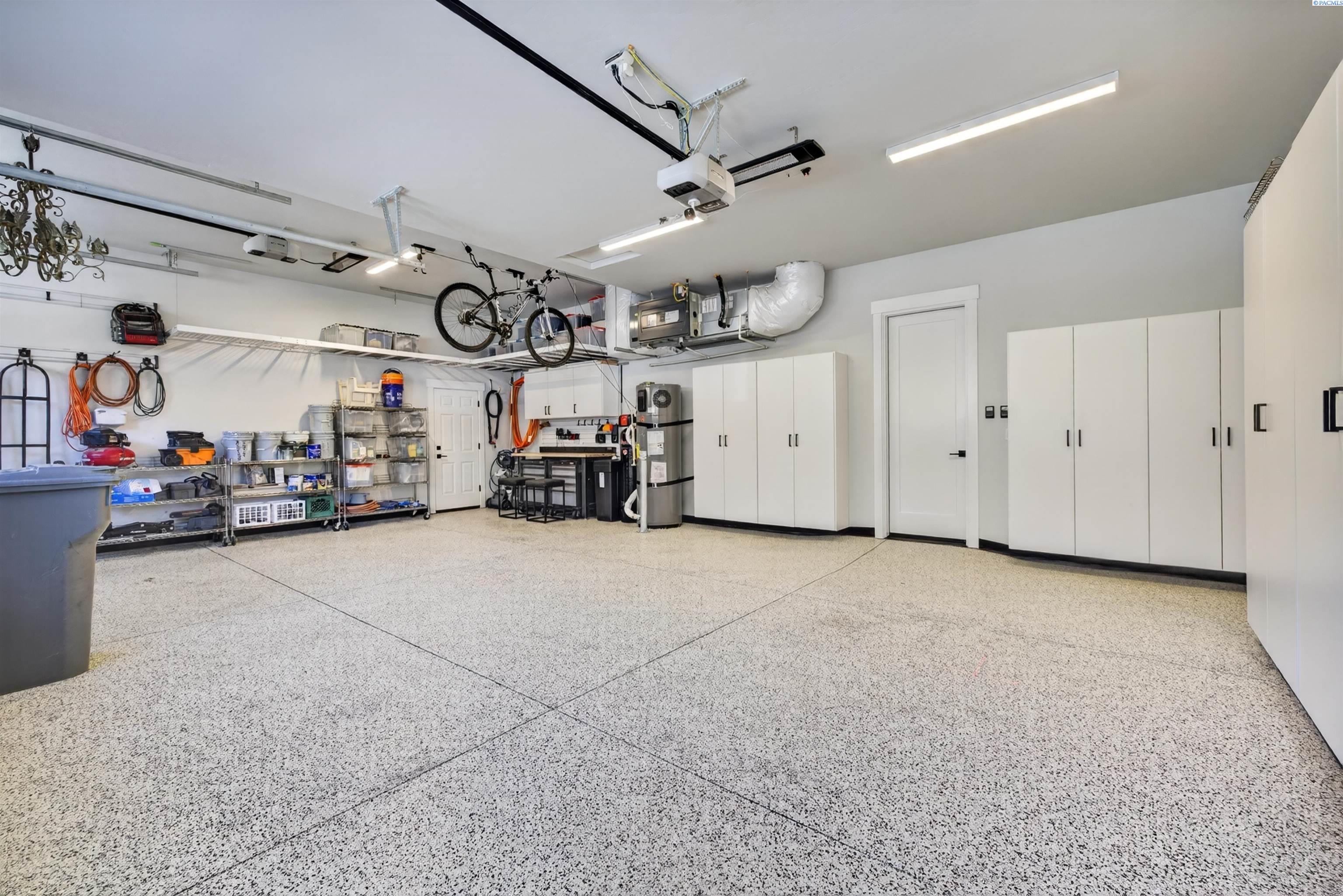 2343 Skyview Loop, Richland, WA 99352