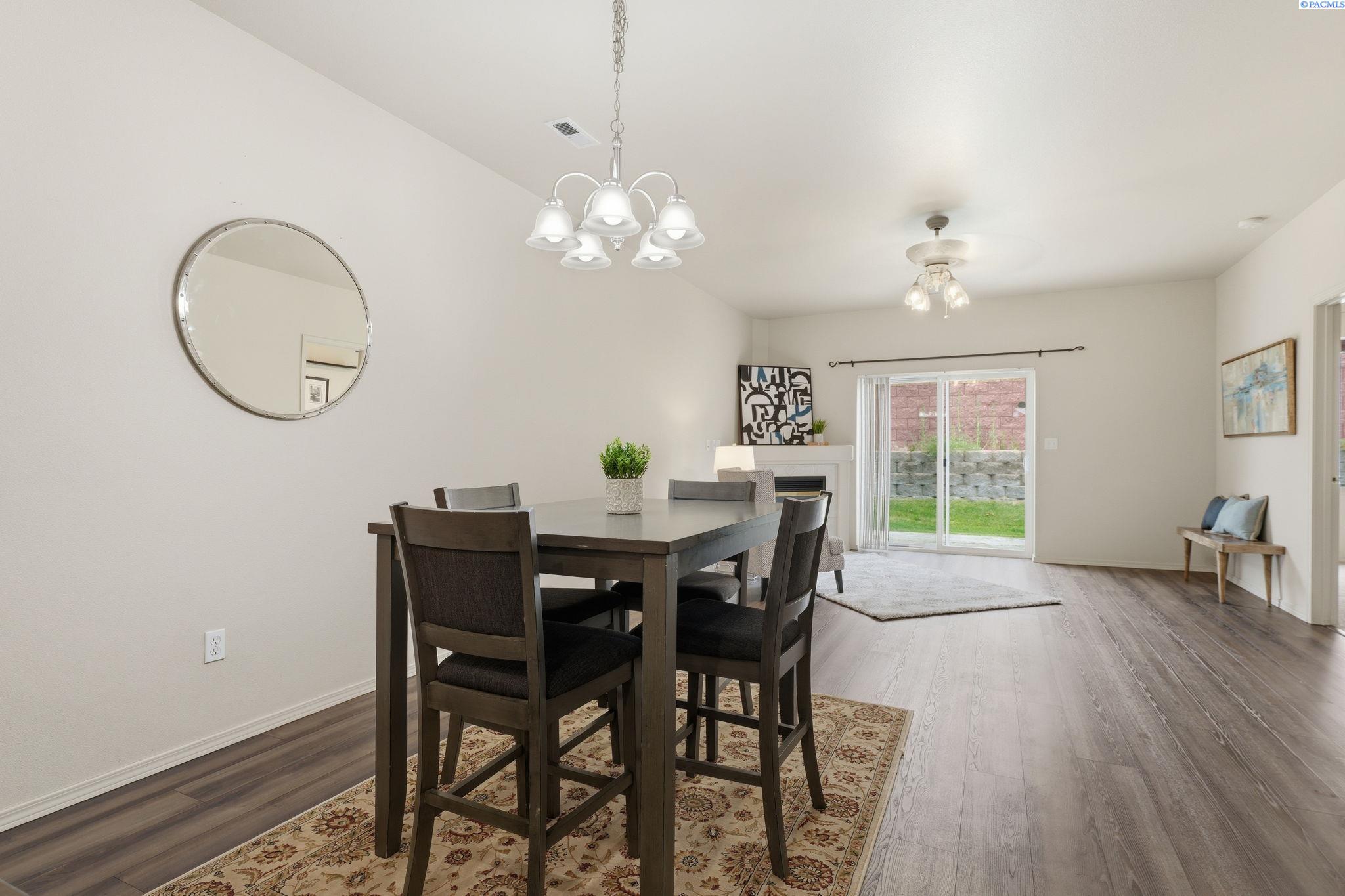 9821 Mia Ln, Pasco, WA 99301