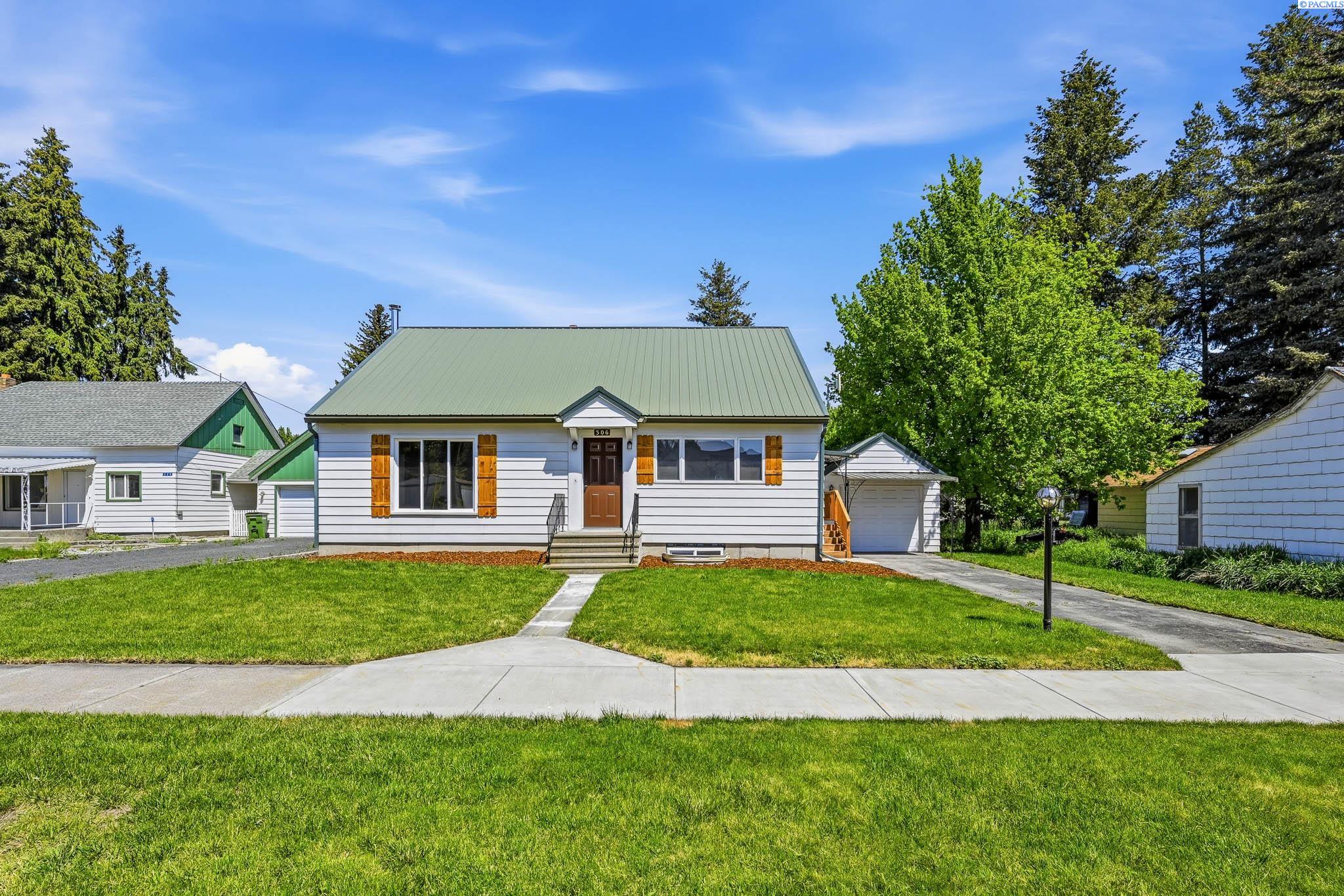 306 W Steptoe St., Oakesdale WA 99158
