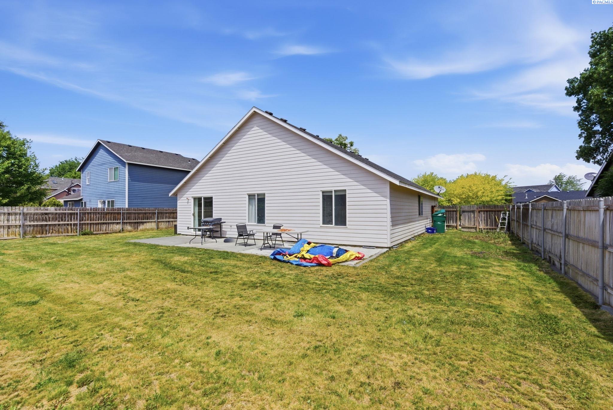 1705 33rd Ave, Kennewick, WA 99337