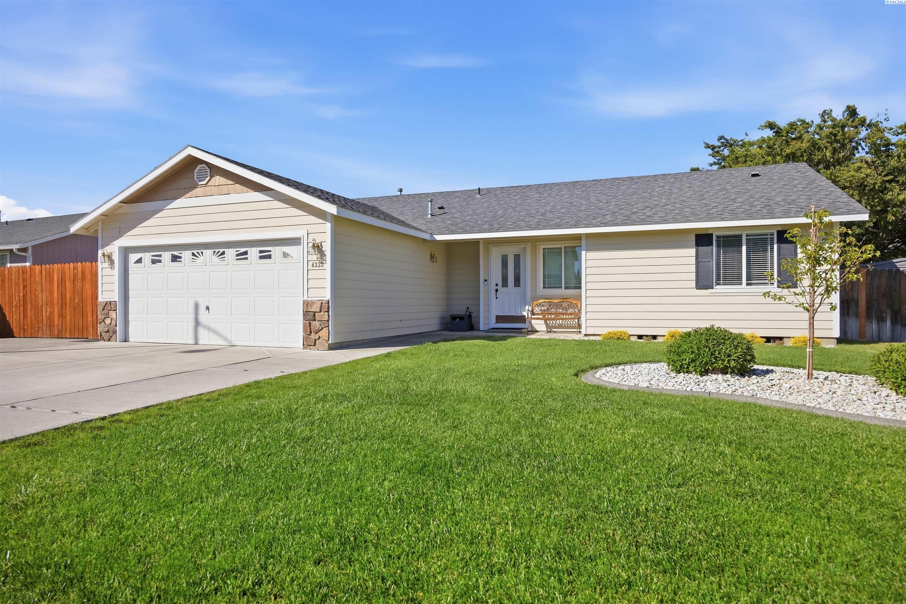 4333 Campolina Ln, Pasco, WA 99301-8332