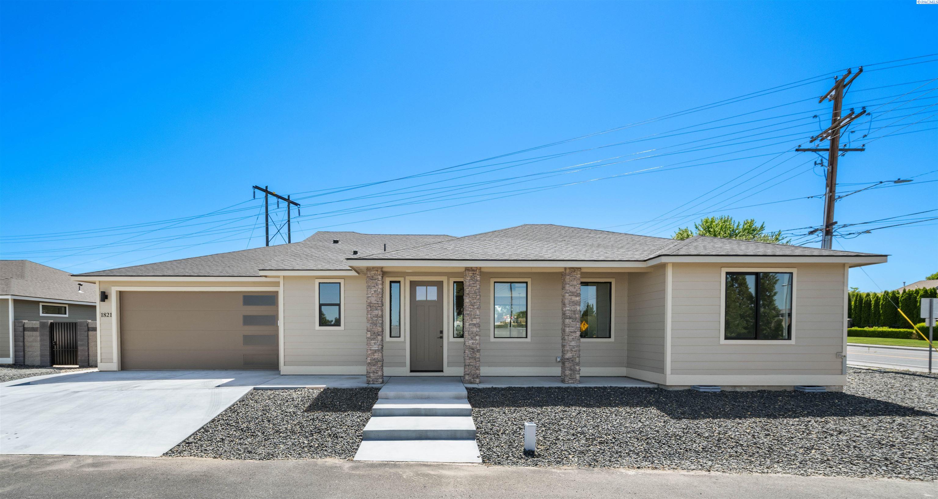 1821 Union St, Kennewick, WA 99338