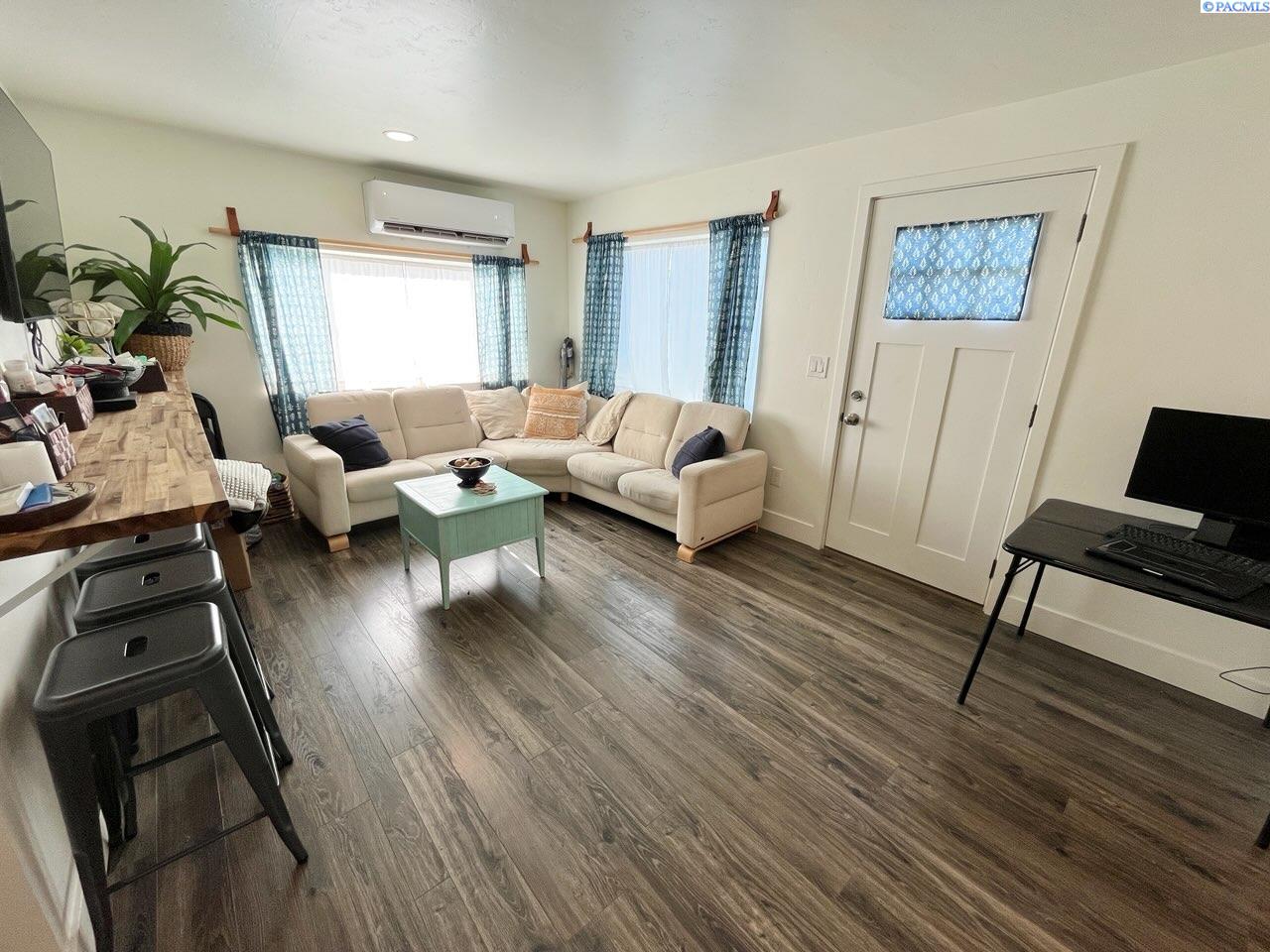510 Carol Ave, Benton City, WA 99320