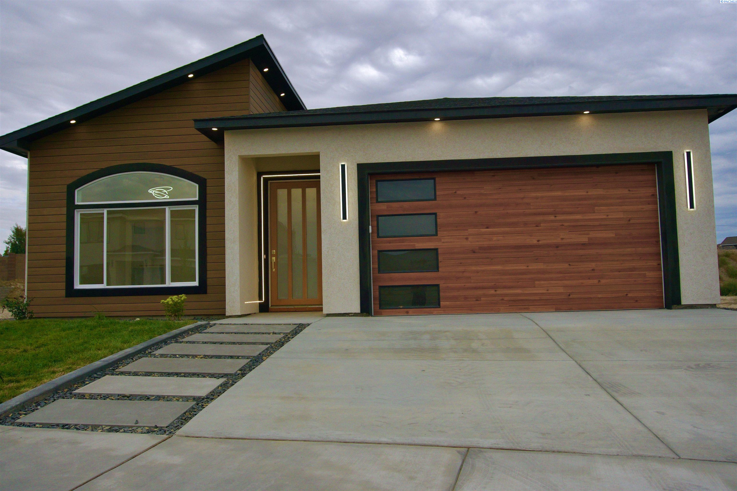 3467 Allison Way, West Richland, WA 99354