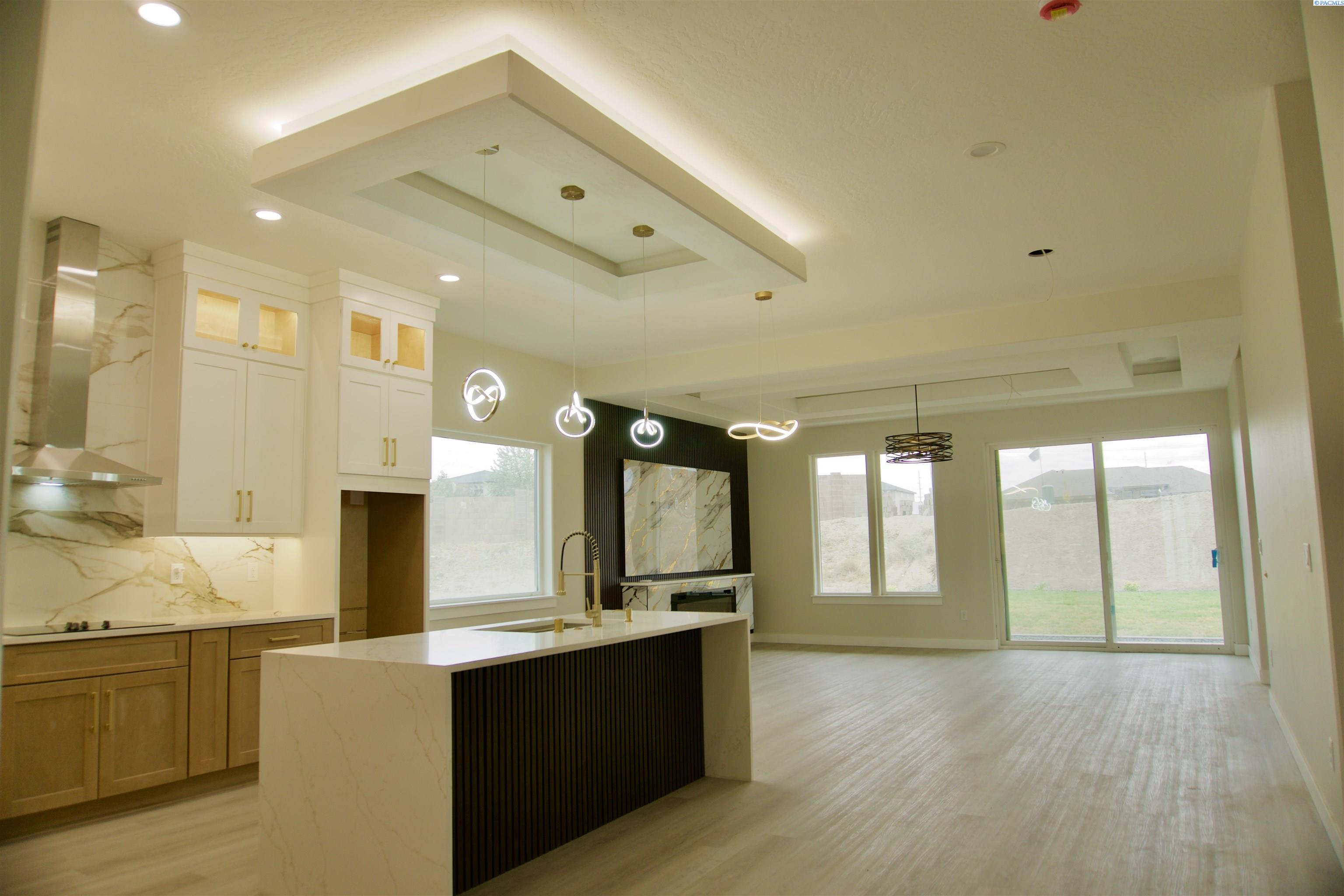 3467 Allison Way, West Richland, WA 99354