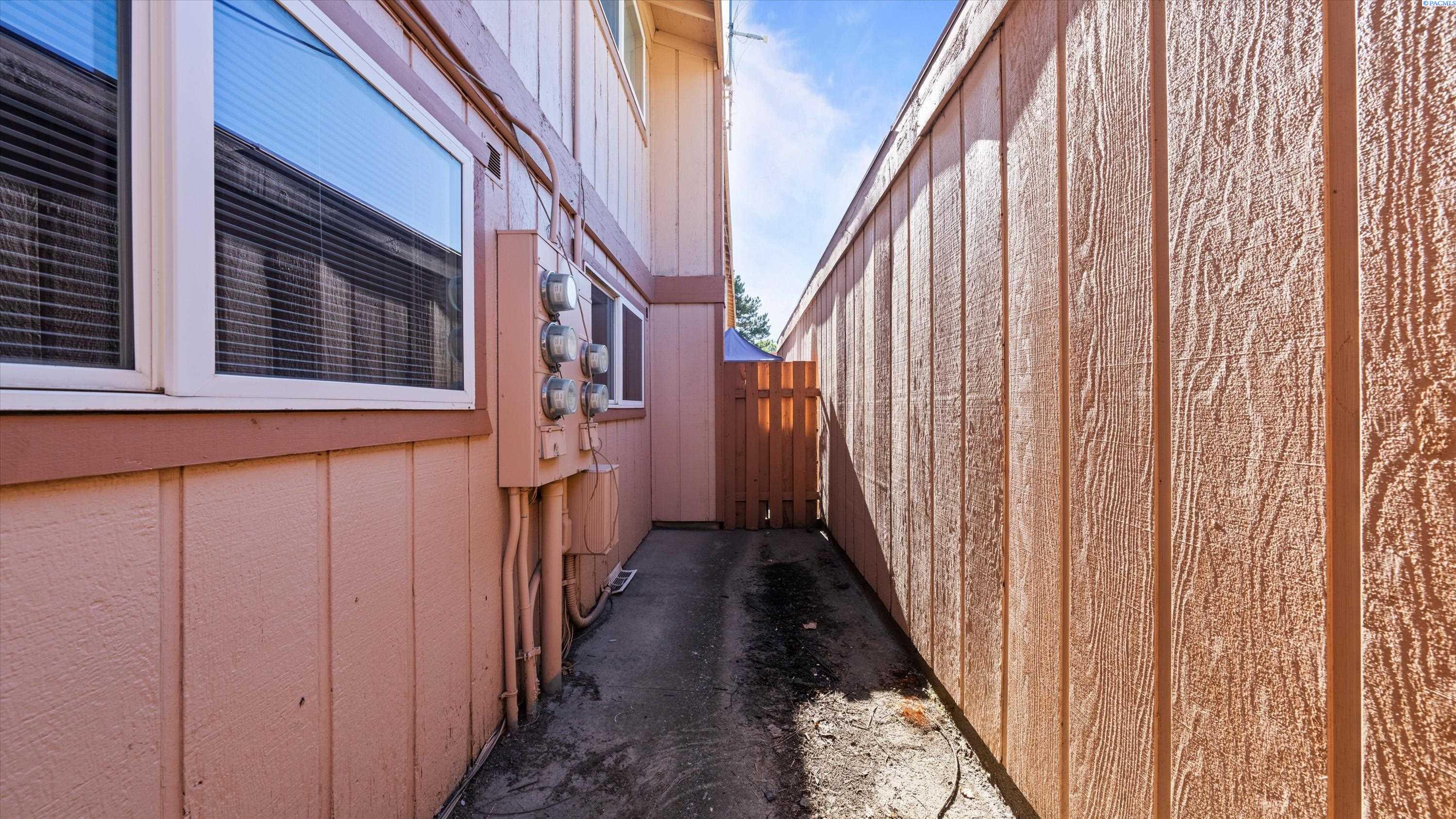 3121 Hood Ave #E103, Kennewick, WA 99336