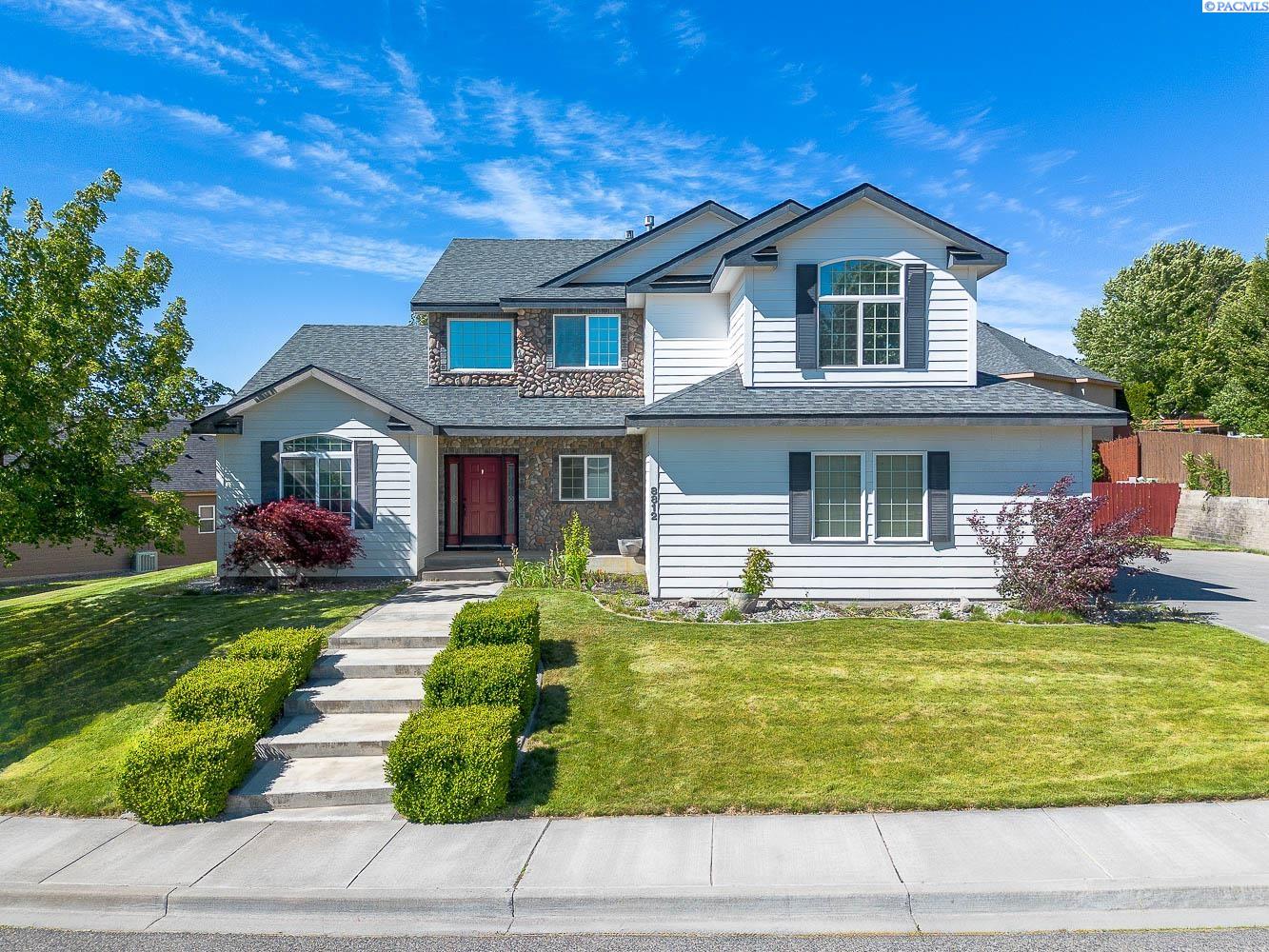 8812 3rd Ave, Kennewick, WA 99336