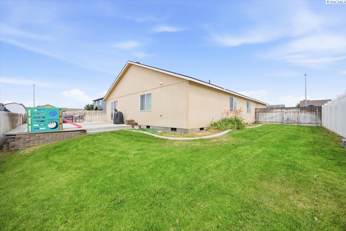 5512 Coolidge Ct, Pasco, WA 99301