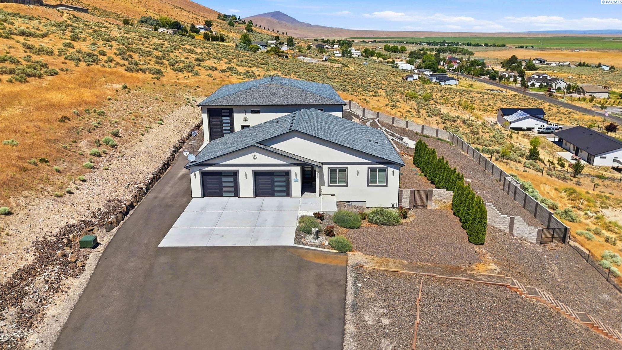 55702 370 Pr Ne, Benton City, WA 99320