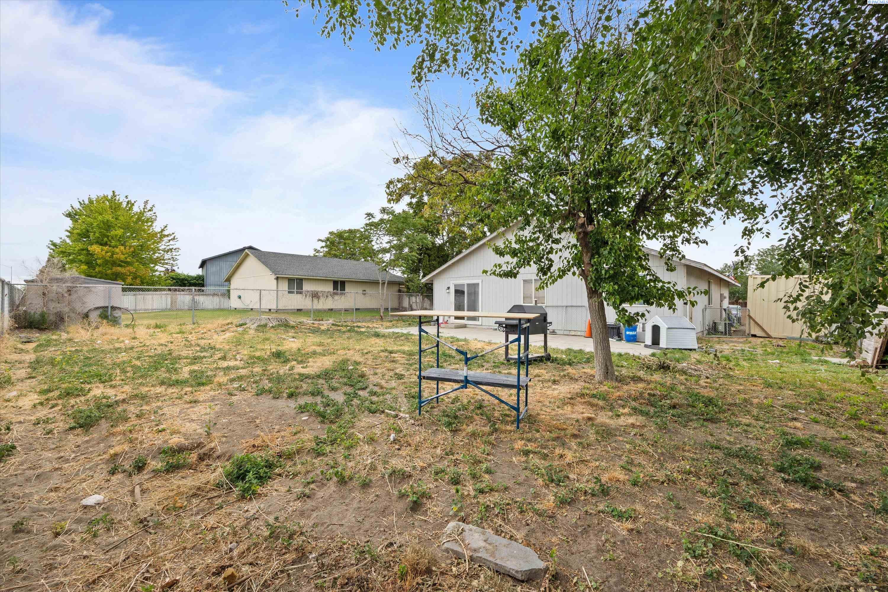 5508 Koufax Ln, Pasco, WA 99301