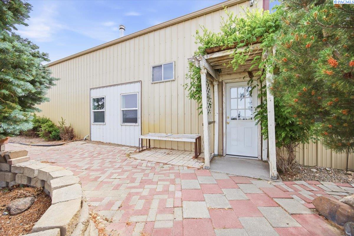 58506 Ponderosa Pr Ne, Benton City, WA 99320
