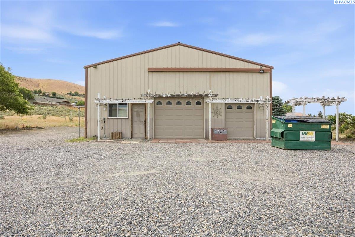 58506 Ponderosa Pr Ne, Benton City, WA 99320
